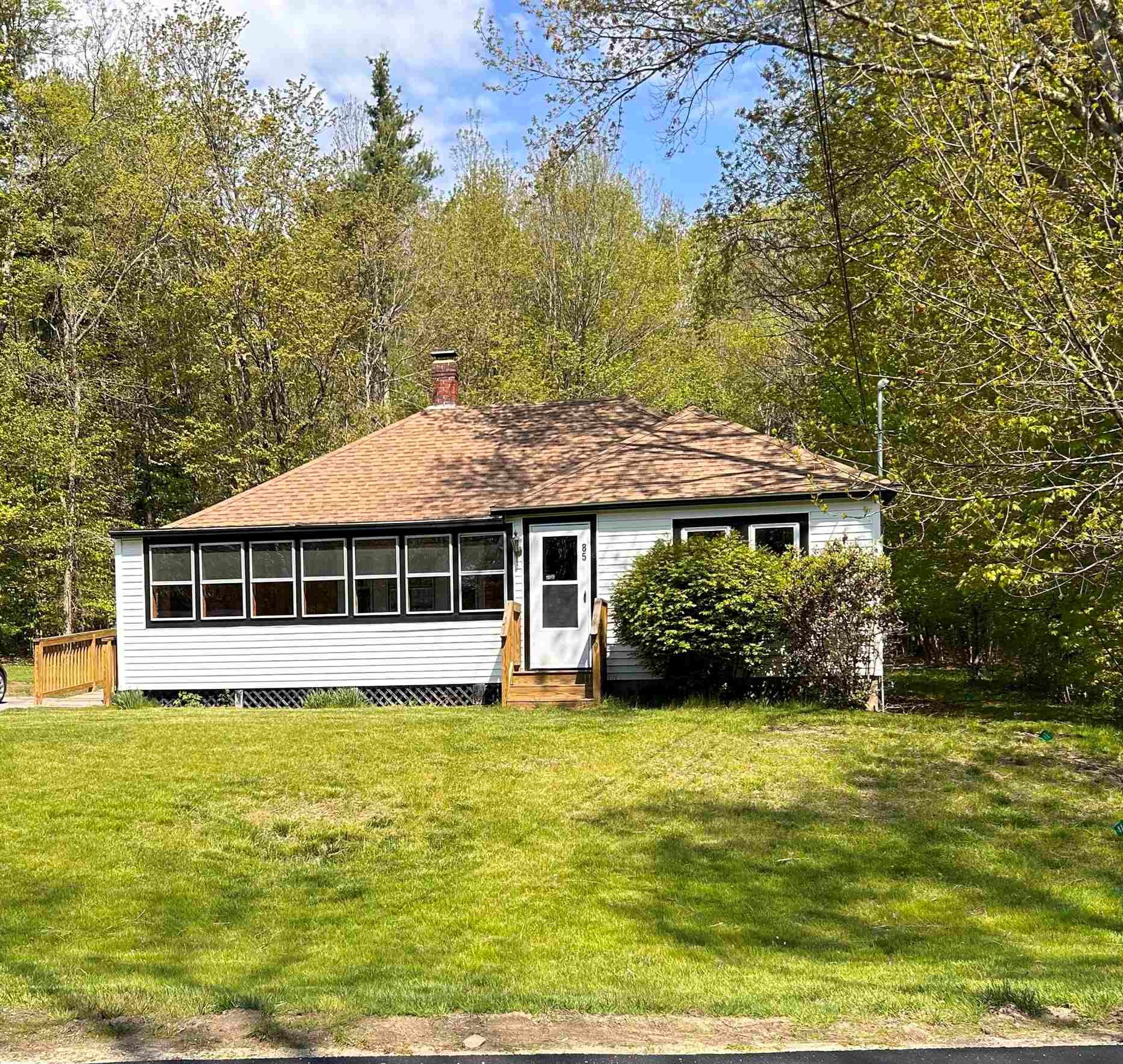 Photo of 85 st. laurent Street Epping NH 03042