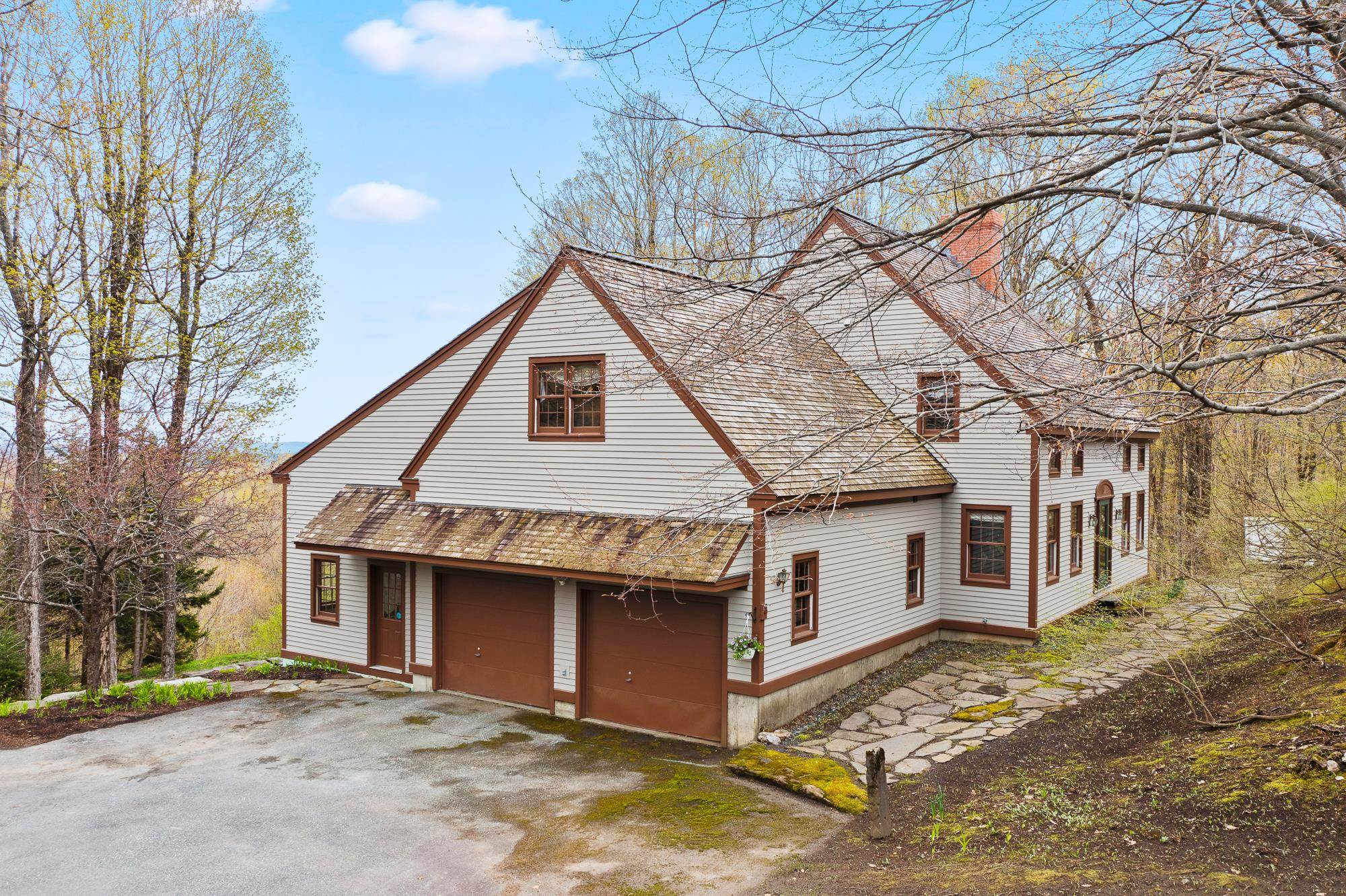 BARNARD VT Home for sale $$985,000 | $384 per sq.ft.