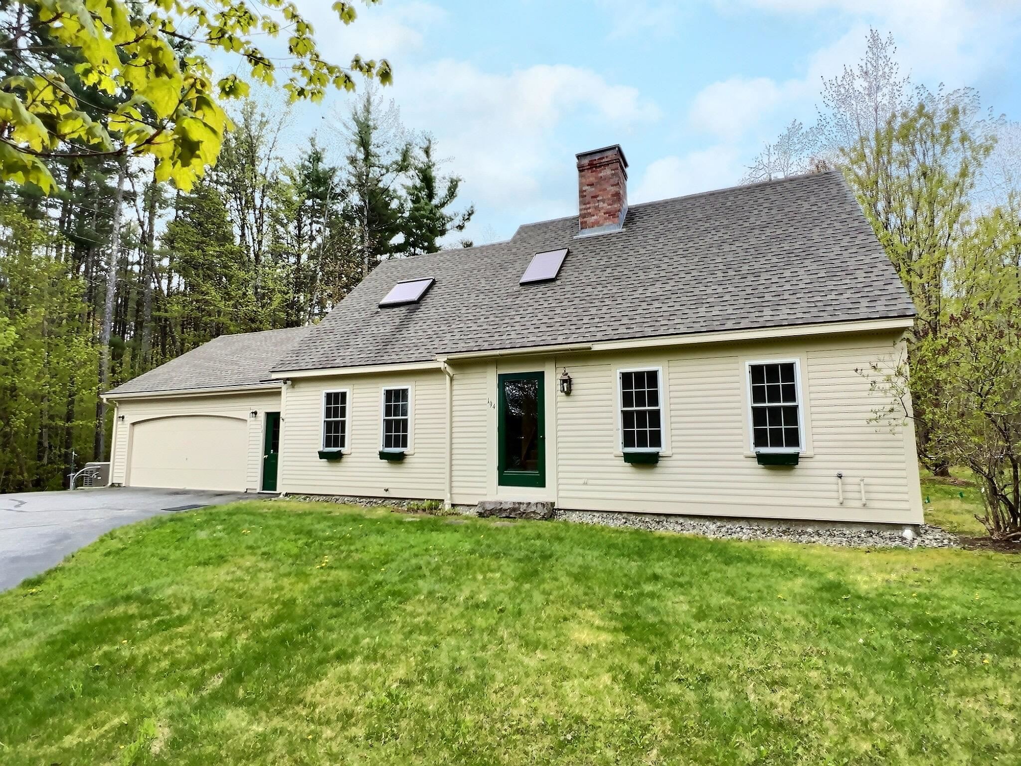 NEW LONDON NH Home for sale $$669,000 | $239 per sq.ft.