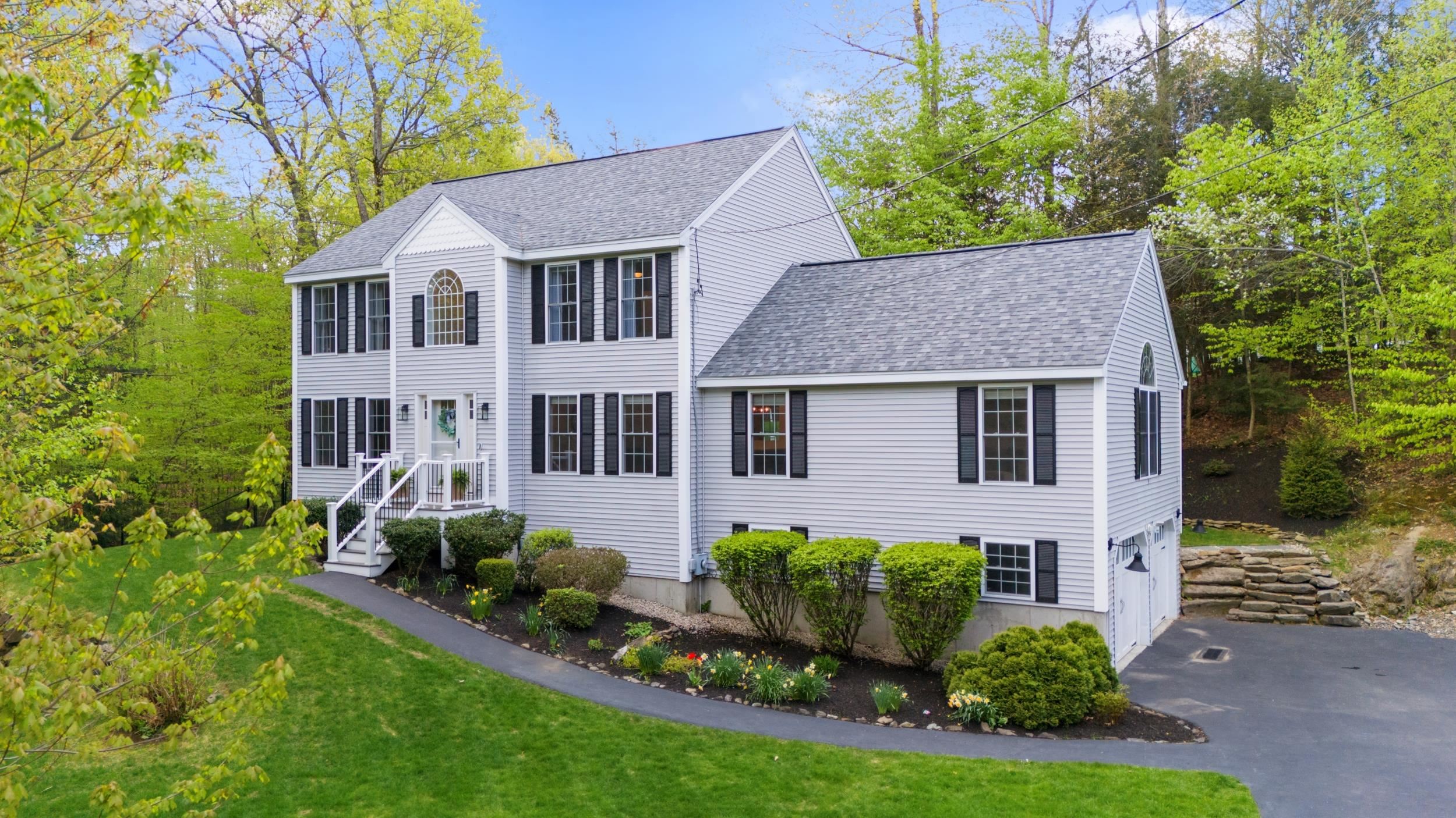 Photo of 105 Lady Slipper Lane Chester NH 03036