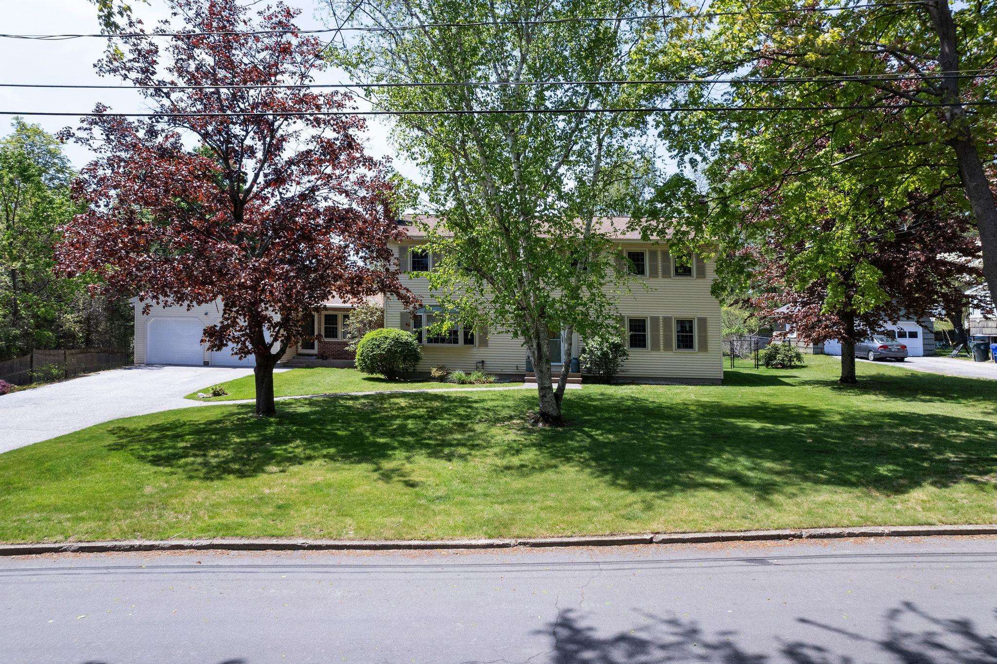 22 WOODCREST COURT Manchester NH 03109 PrimeMLS