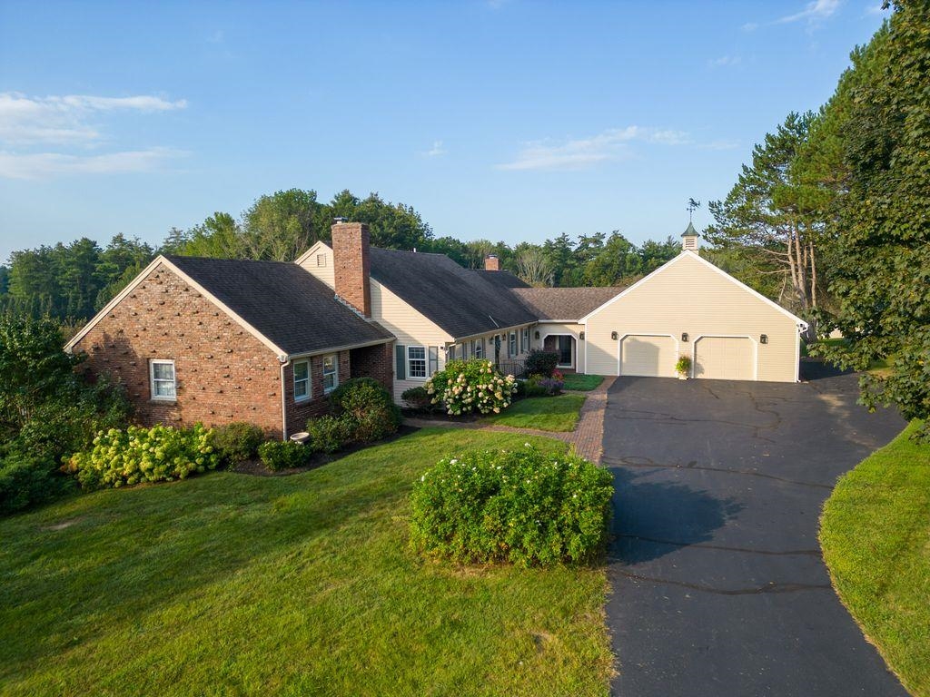 Photo of 124 Drinkwater Road Hampton Falls NH 03844
