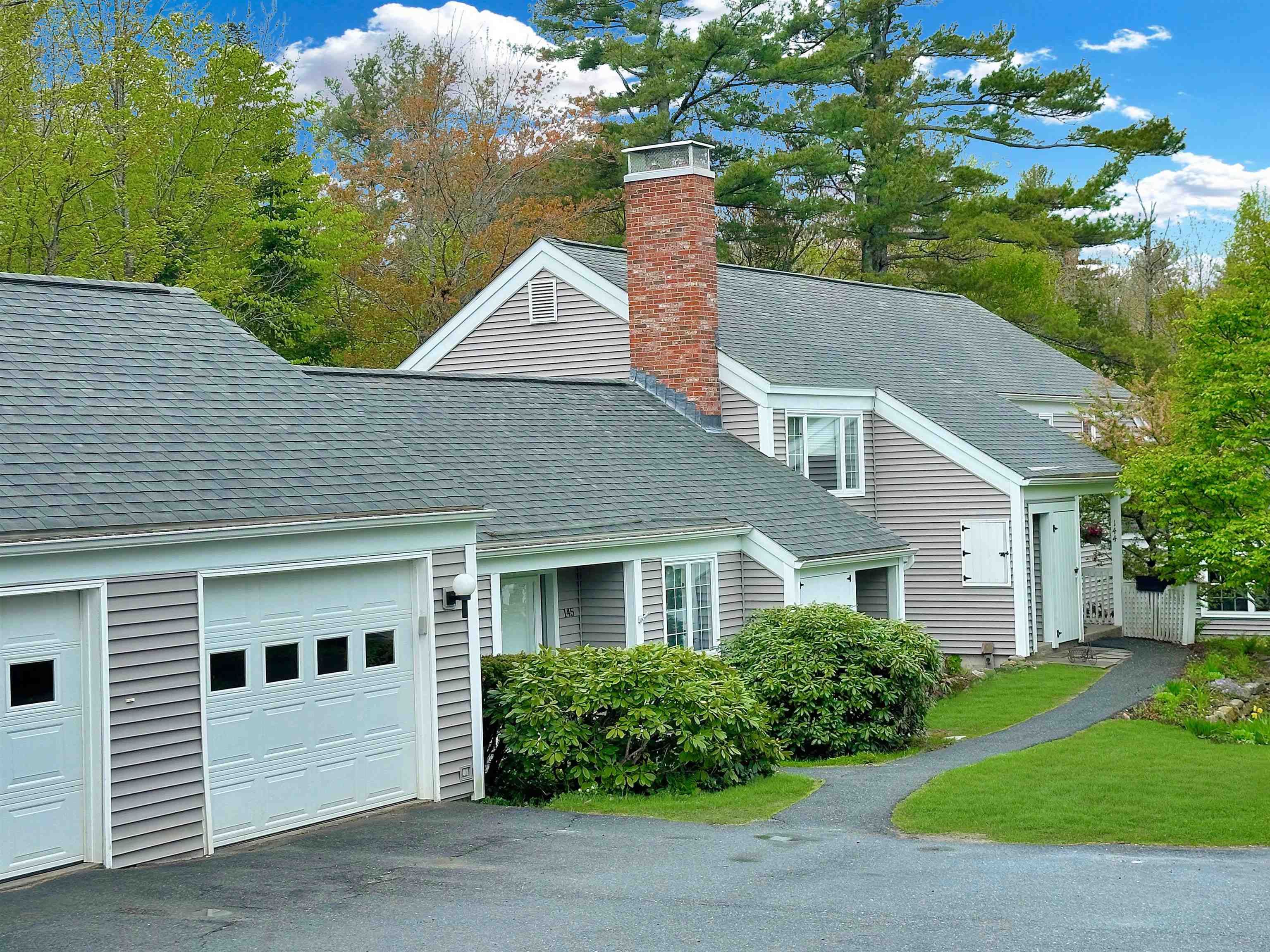 NEW LONDON NH Condos for sale
