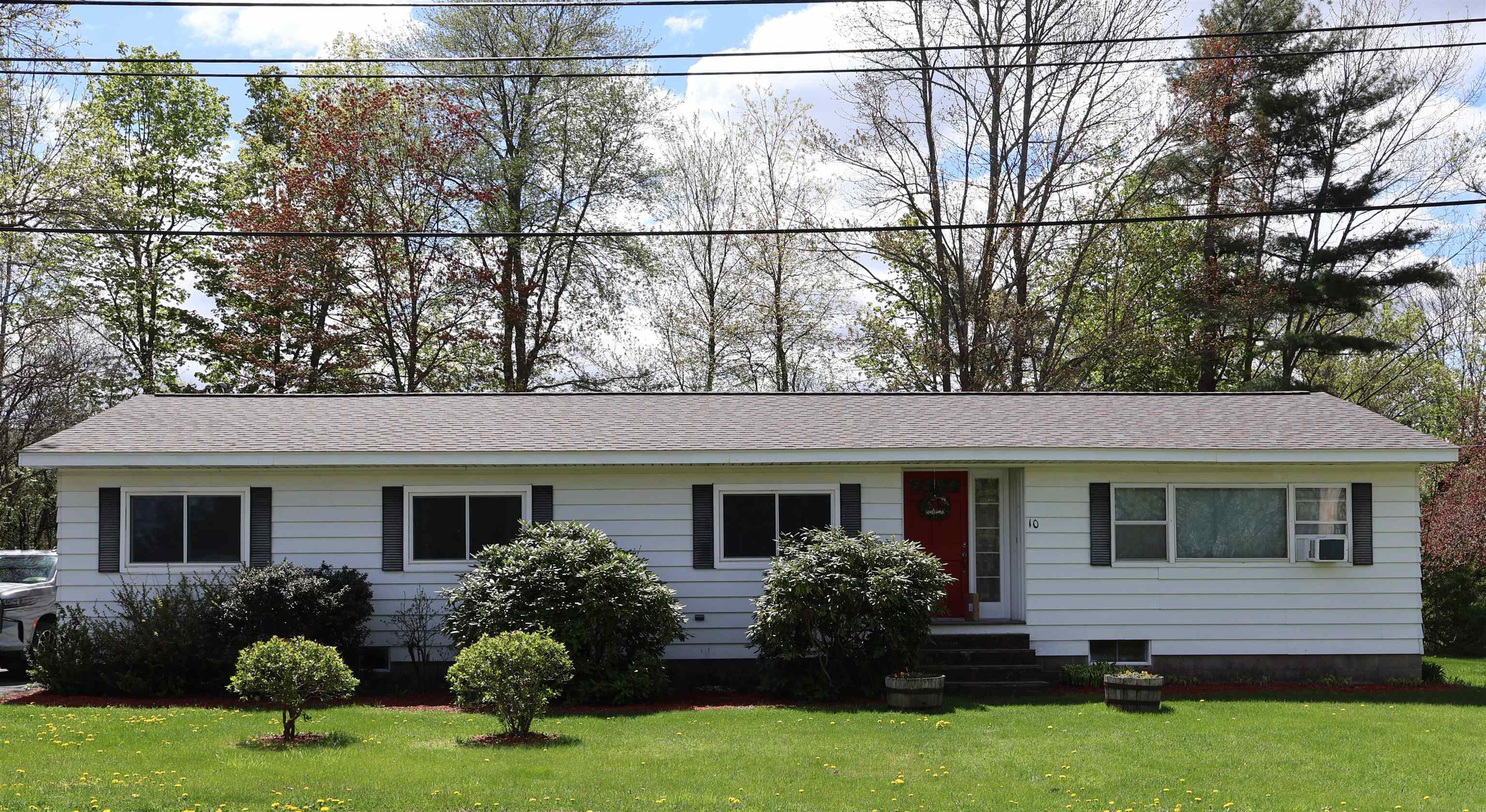 Lebanon NH Home for sale $List Price is $383,000