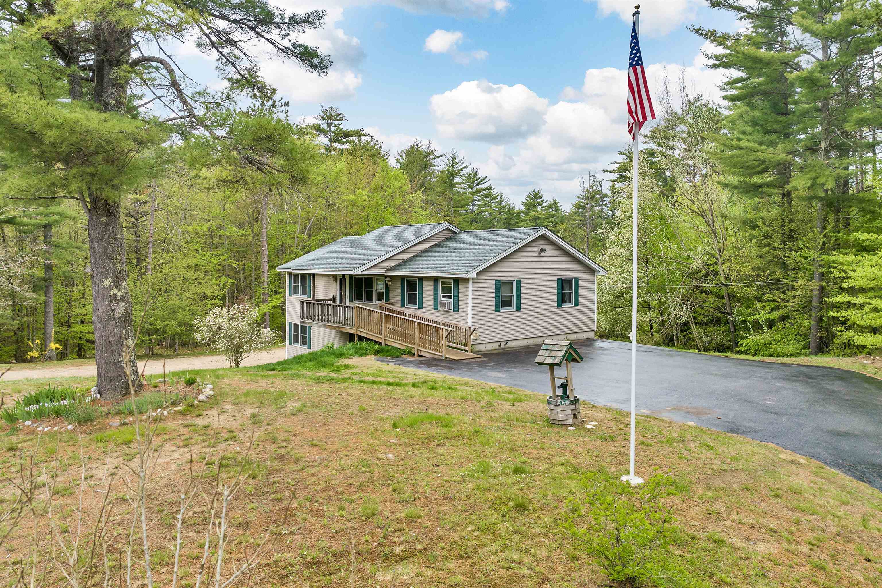 1 Friar Tuck Way, Wolfeboro, NH 03894