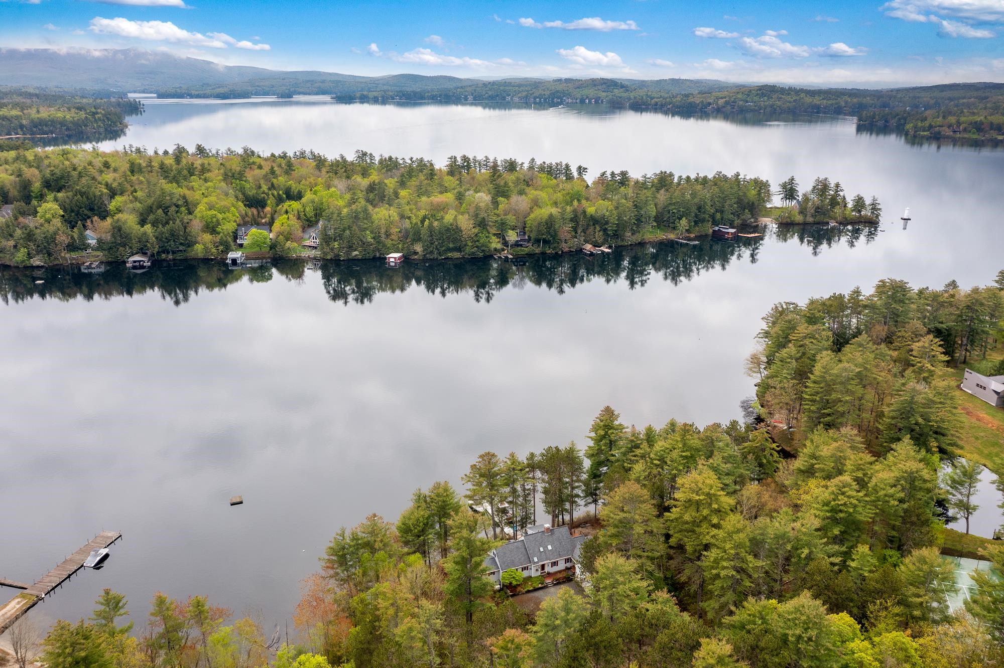NEW LONDON NH Lake House for sale $$3,975,000 | $1,252 per sq.ft.