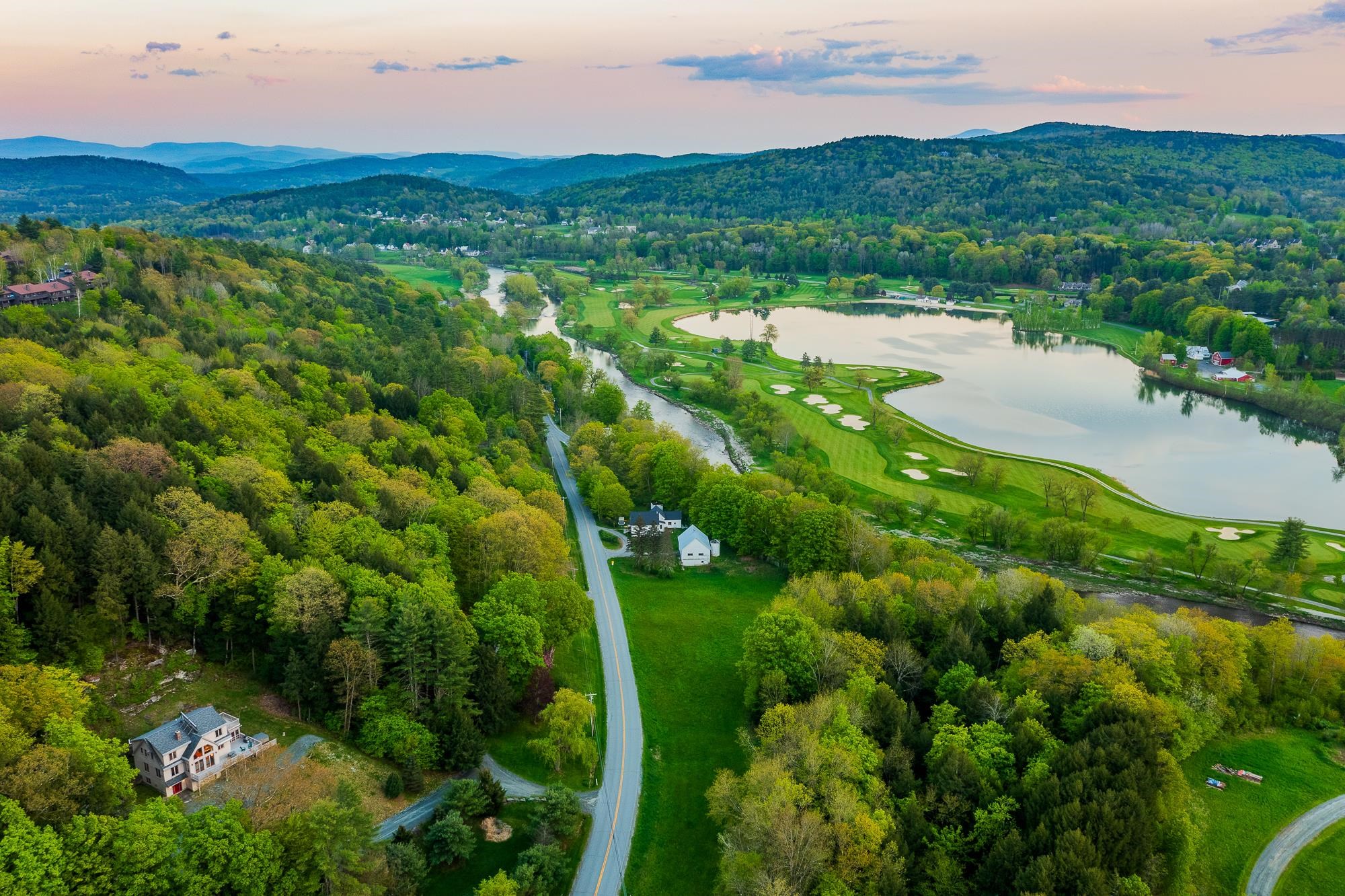 VILLAGE OF QUECHEE IN TOWN OF HARTFORD VT Home for sale $$1,399,000 | $458 per sq.ft.