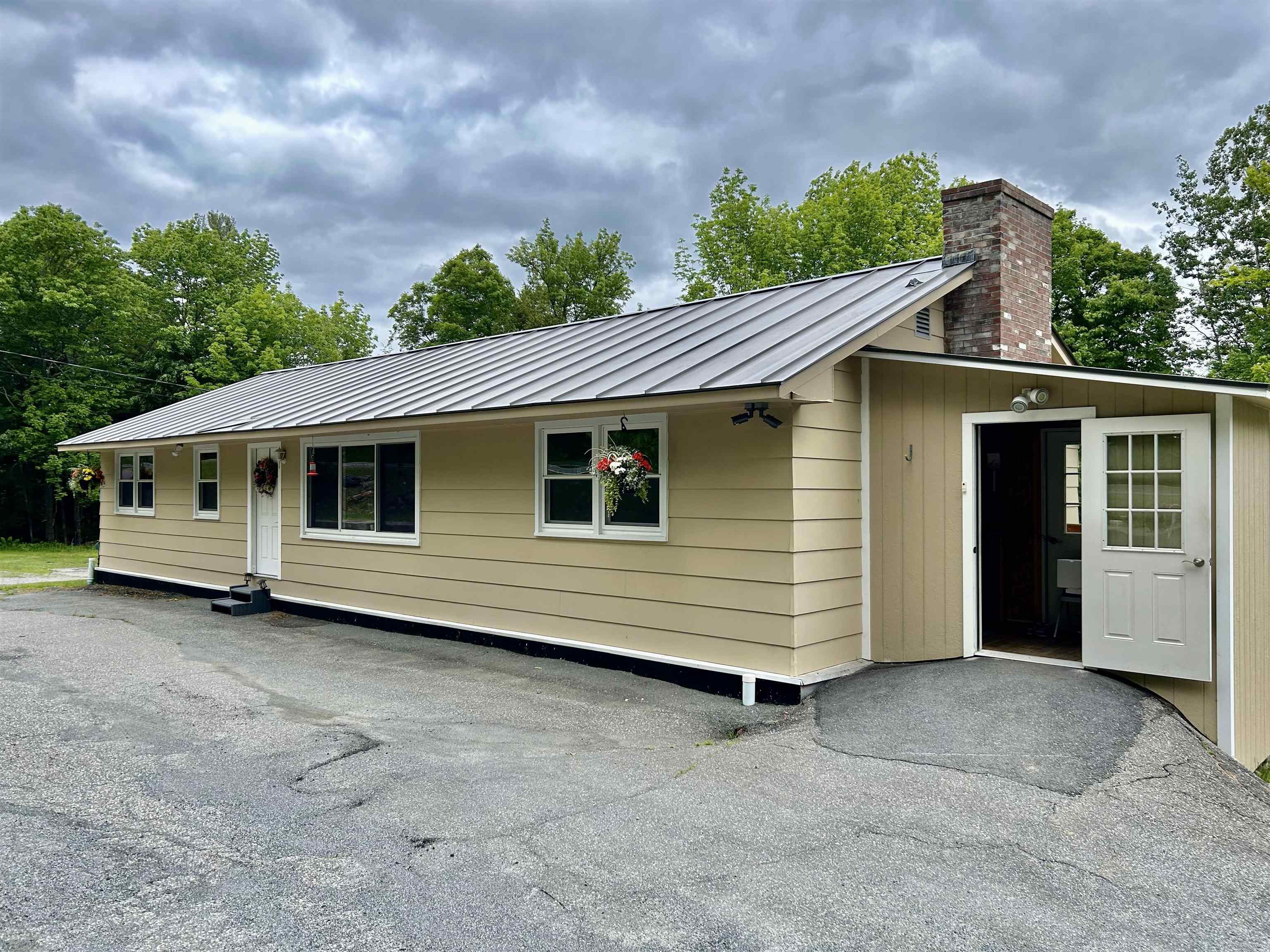 Hanover New Hampshire Homes For Sale page 1