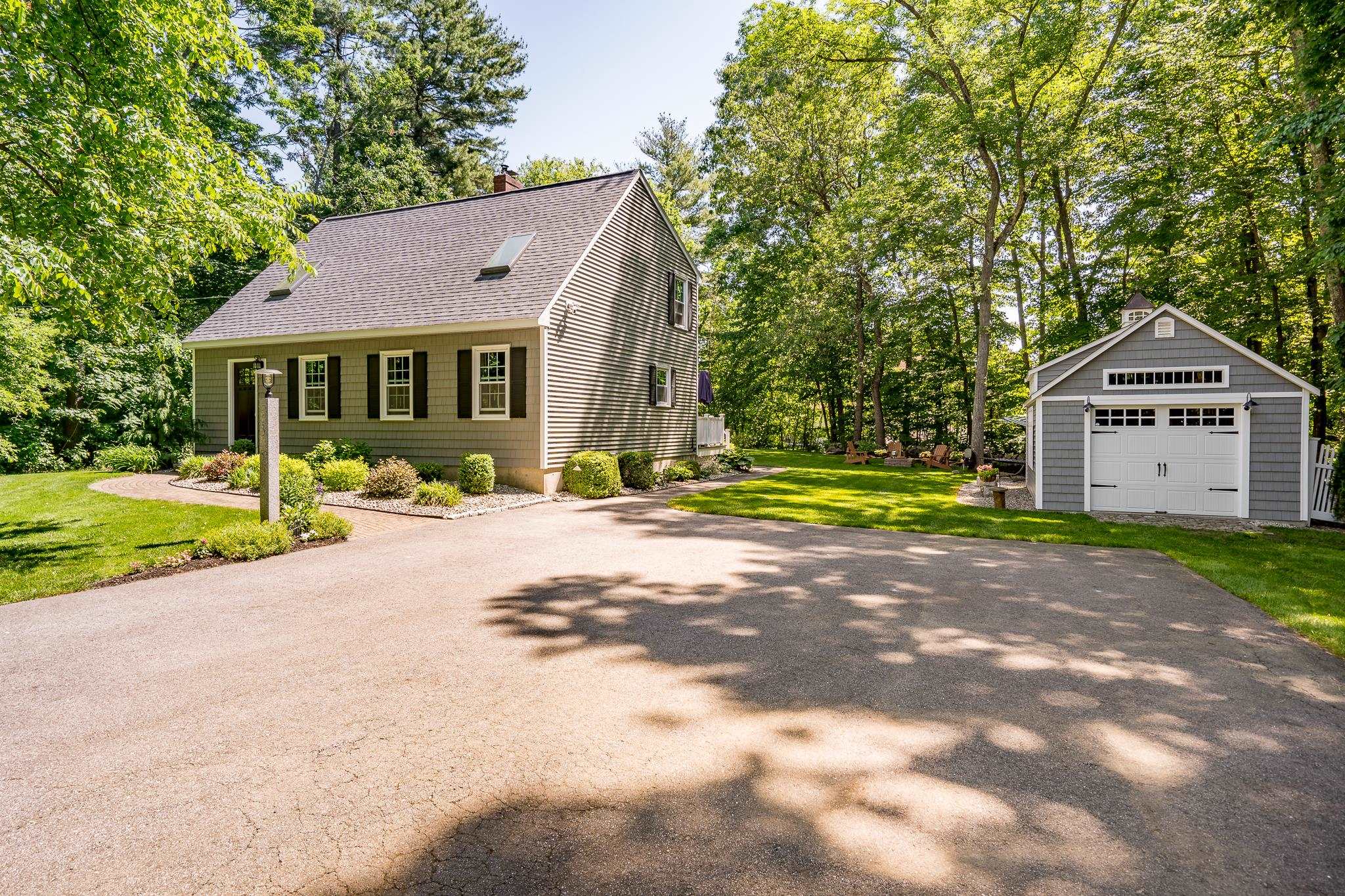 Photo of 21 Brown Hill Road Hampstead NH 03826