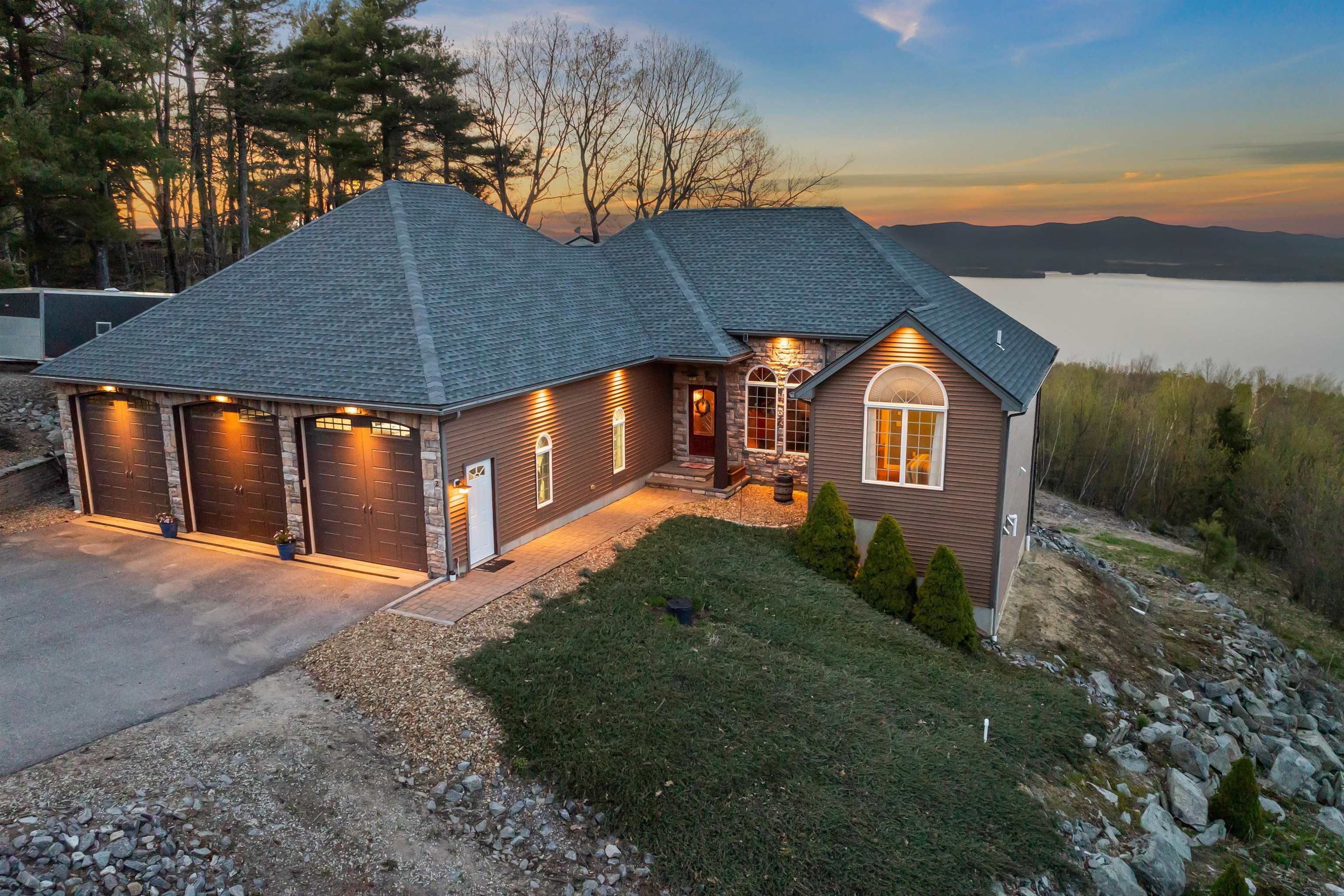 Featured Listing Photo