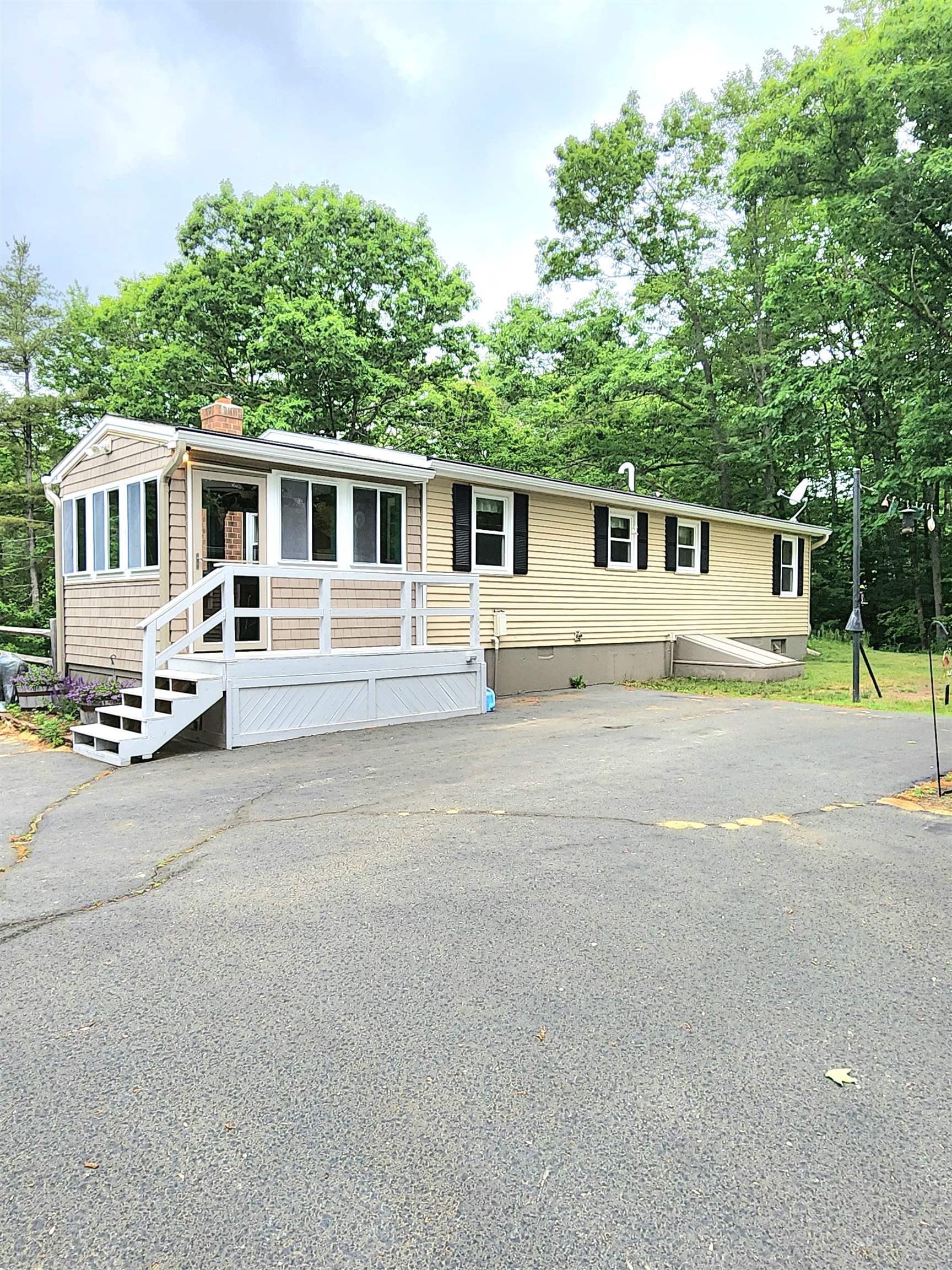 Belmont Real Estate 401 Durrell Mountain Road NH 03220 399,000