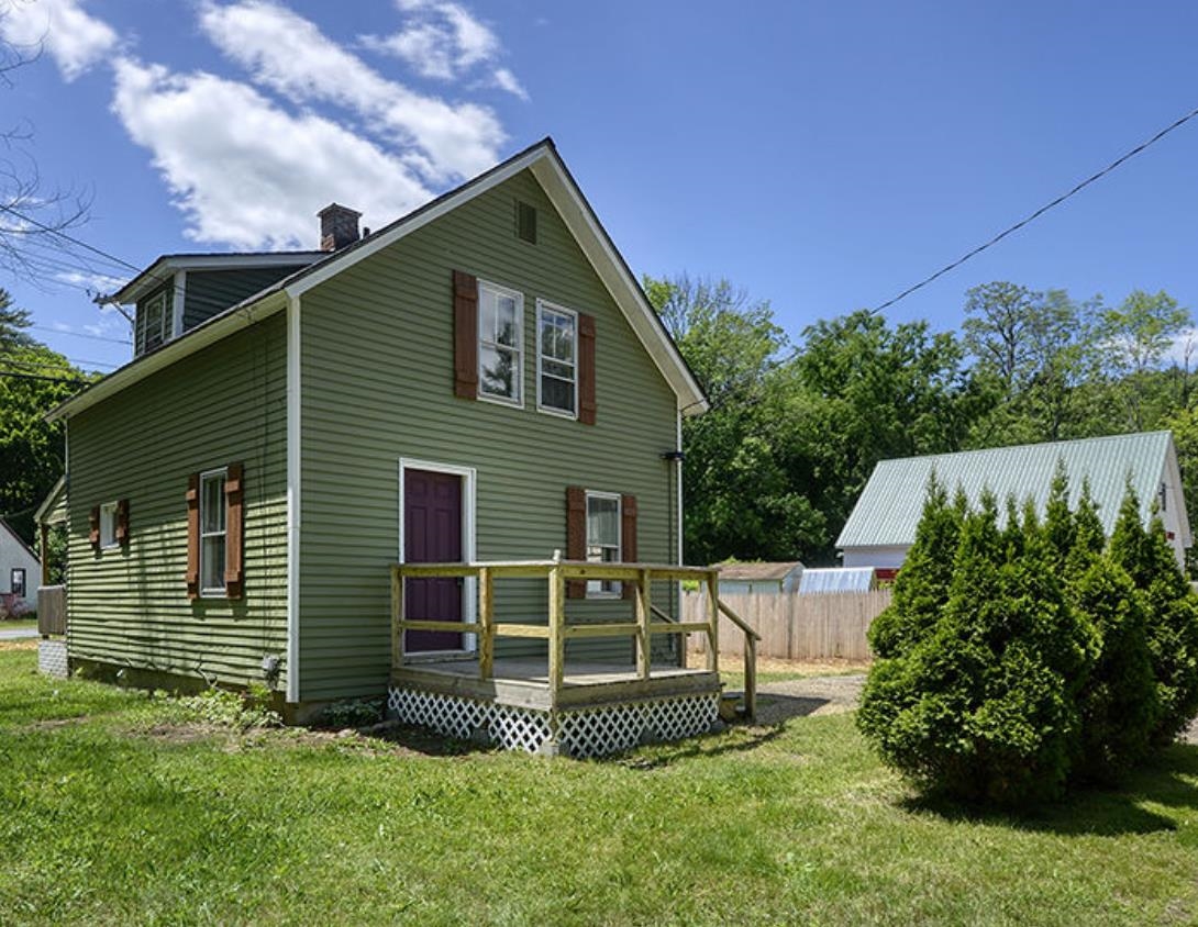 Photo of 2 Church Street Gilsum NH 03448