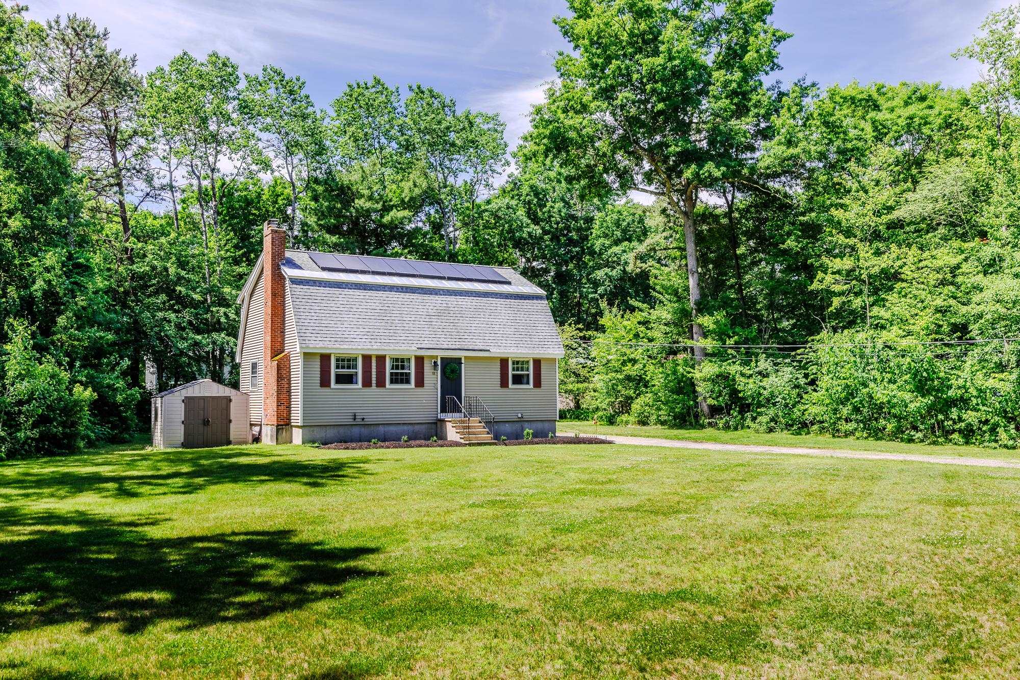 Photo of 11 Hickory Drive Amherst NH 03031