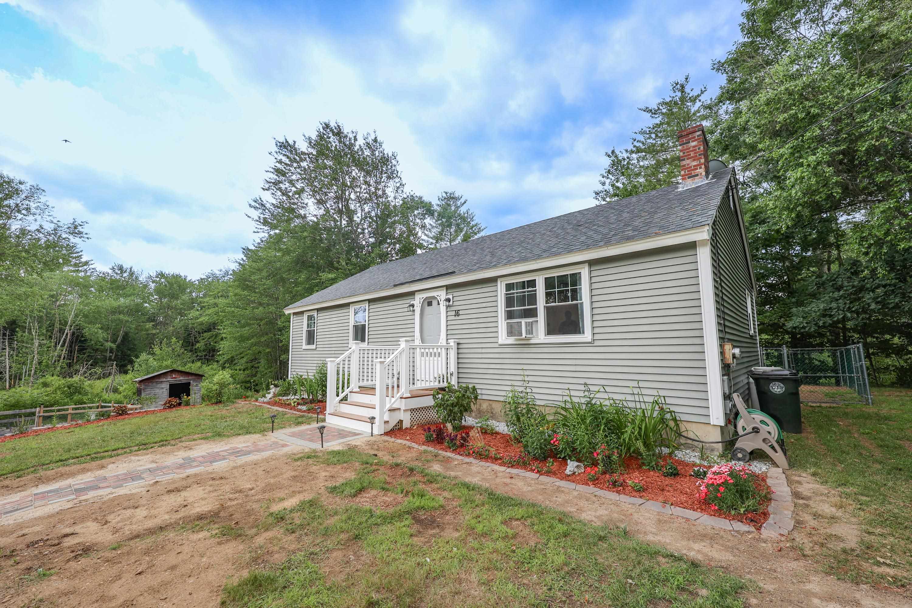 Photo of 16 Mountain View Road Deerfield NH 03037