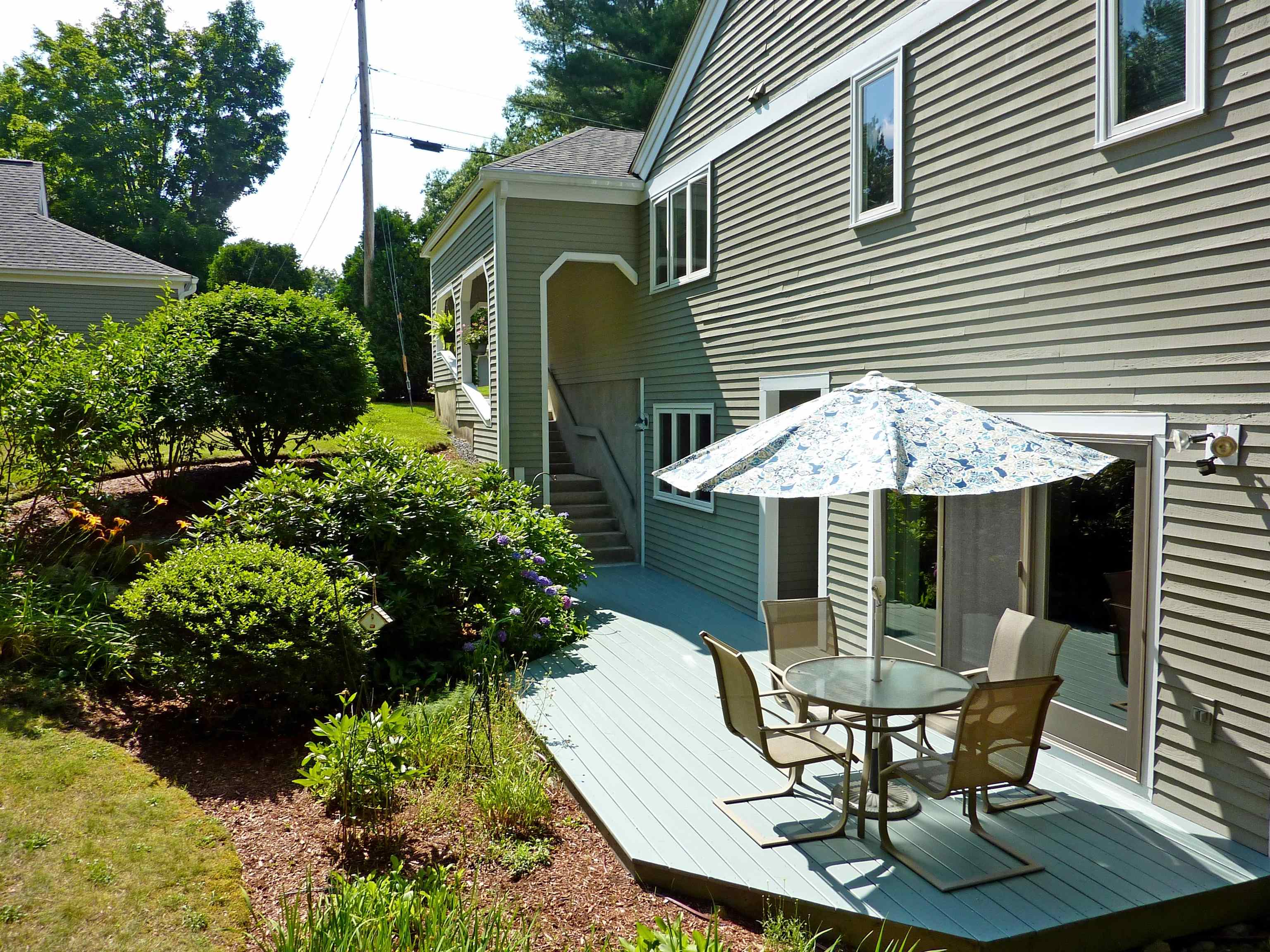 Photo of 52 Heather Court Nashua NH 03062