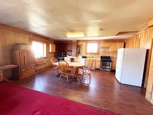 Photo 6 of 32
