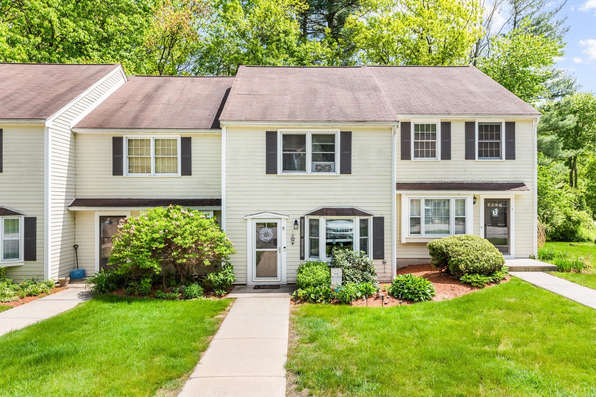 Photo of 11 Chestnut Circle Merrimack NH 03054