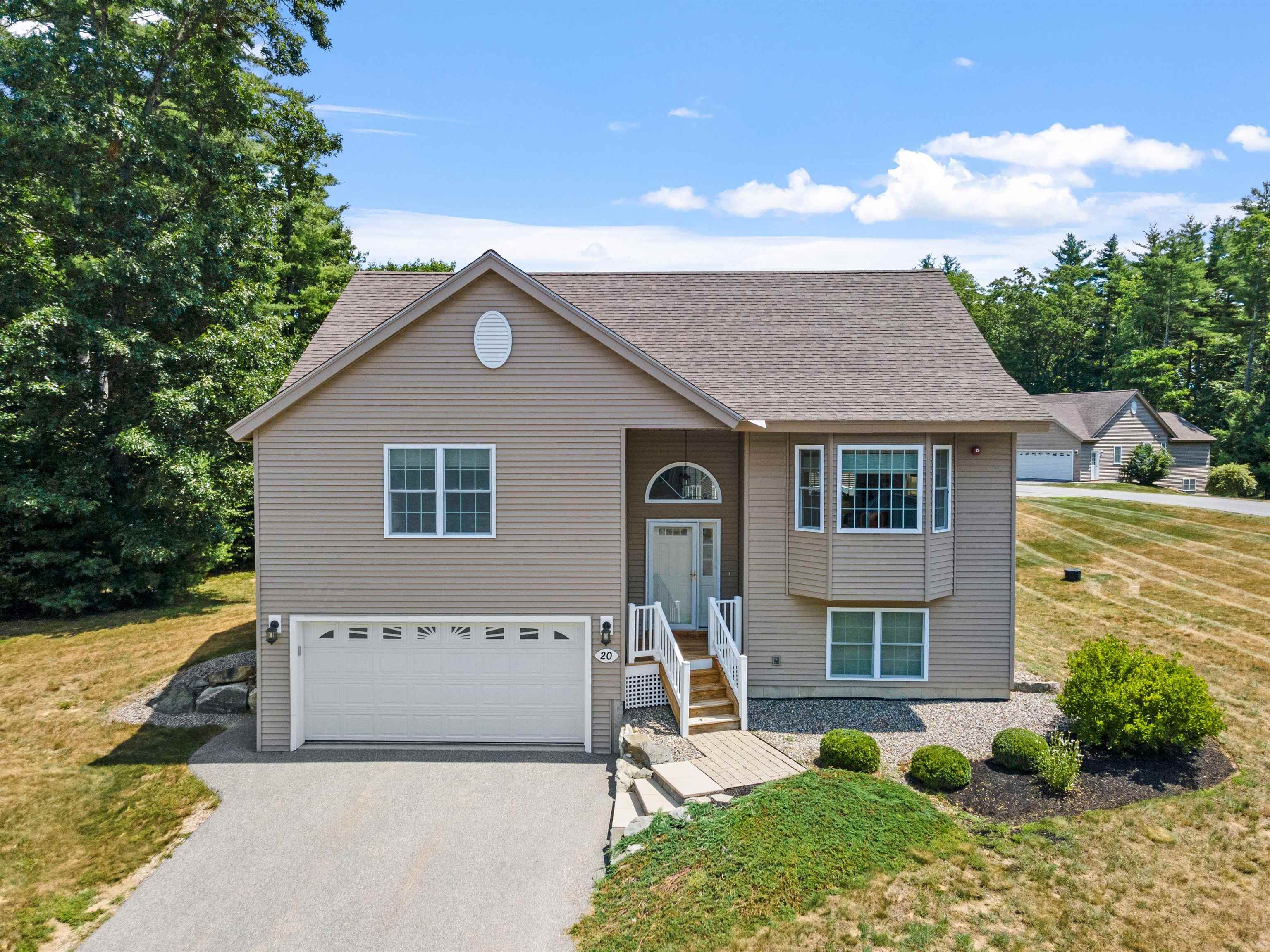 Photo of 20 Bootland Farm Road Newton NH 03858