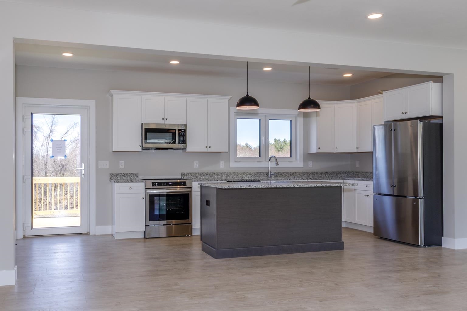Stunning Kitchens; fully applianced