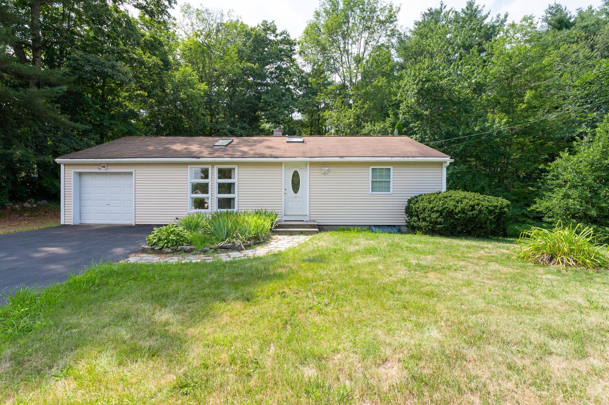 Photo of 66 Chester Road Derry NH 03038