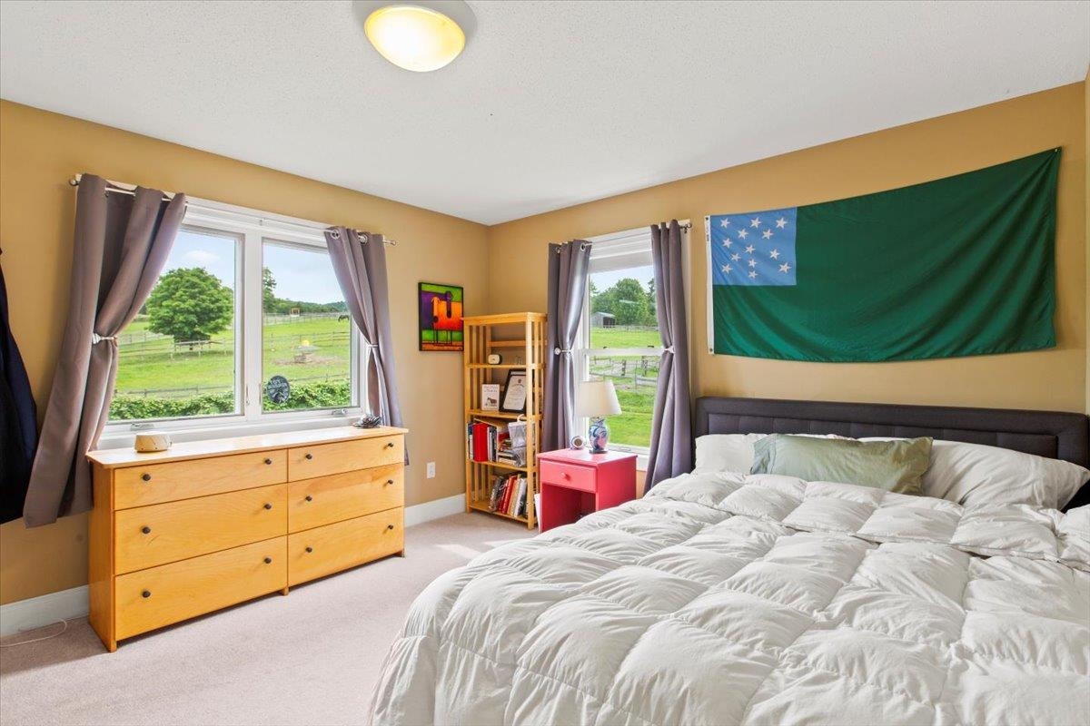 Upstairs bedroom 2