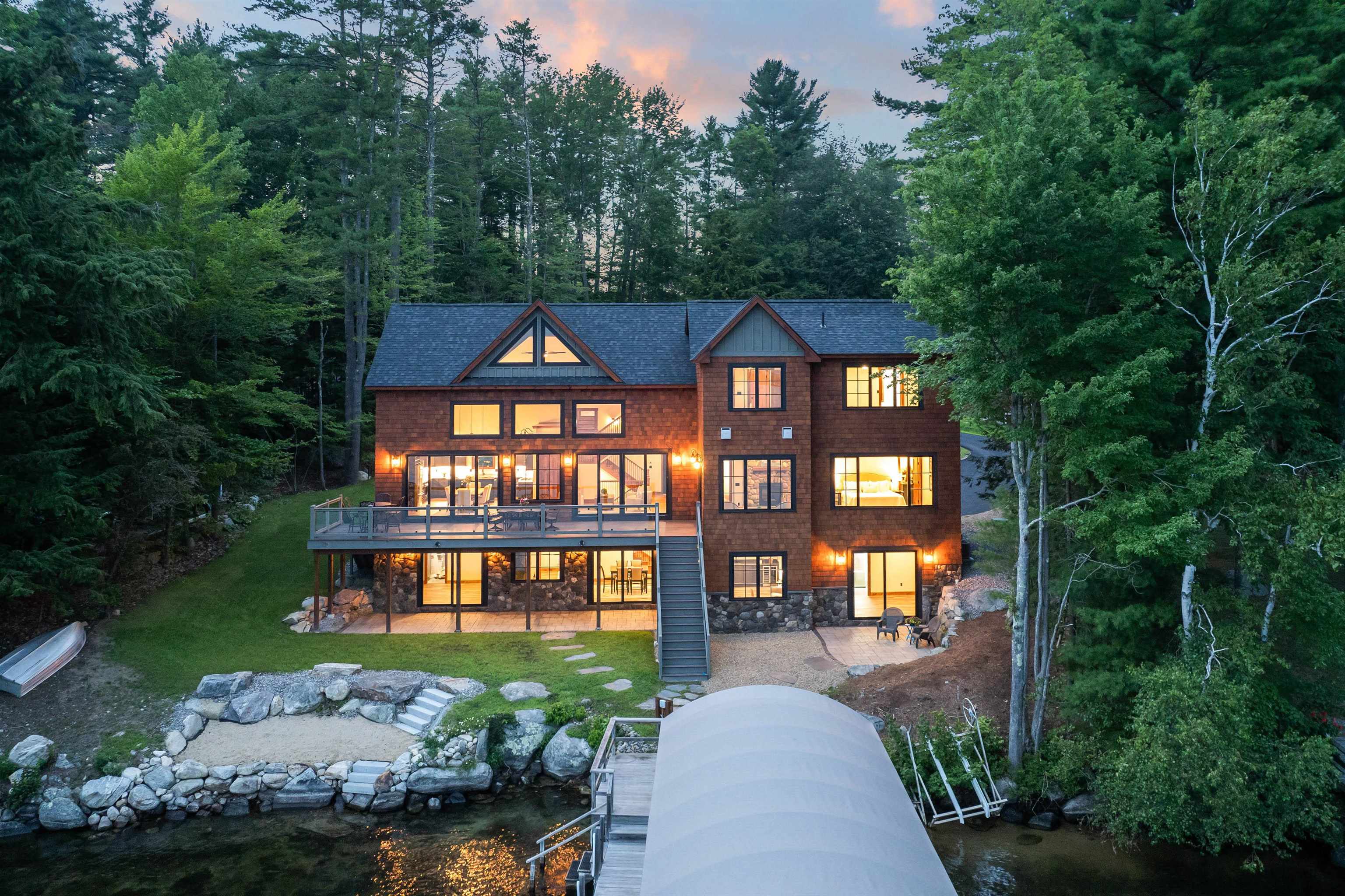 MLS 5008304: 85 Old Hubbard Road, Meredith NH