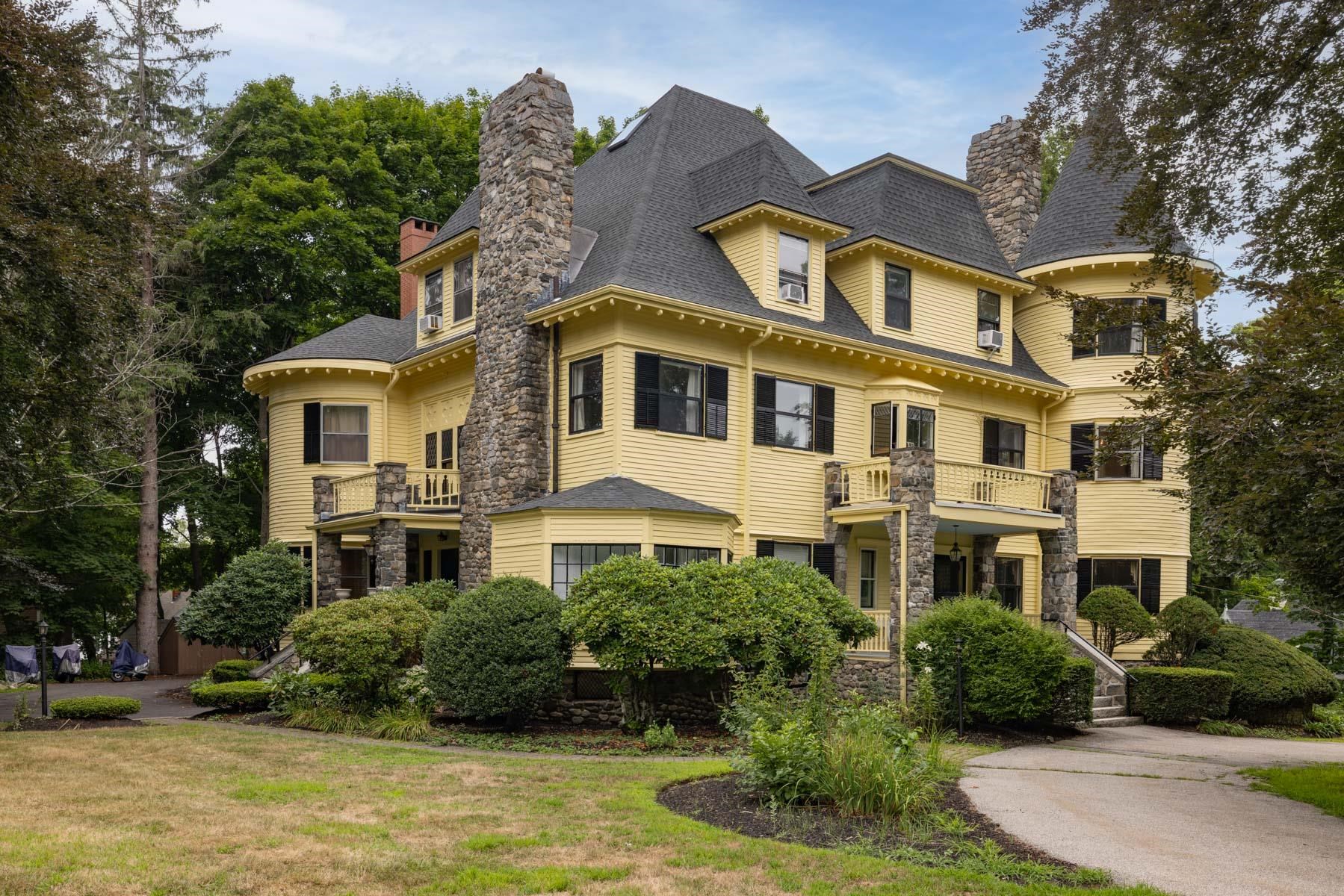 889 South Street #3 Portsmouth NH MLS# 5009301 Carey Giampa