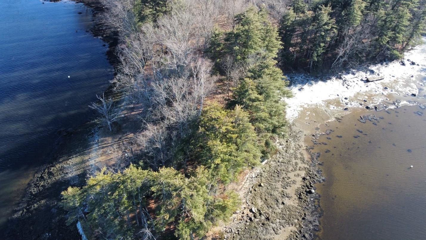 Photo of 82 Shipwright Way Newington NH 03801