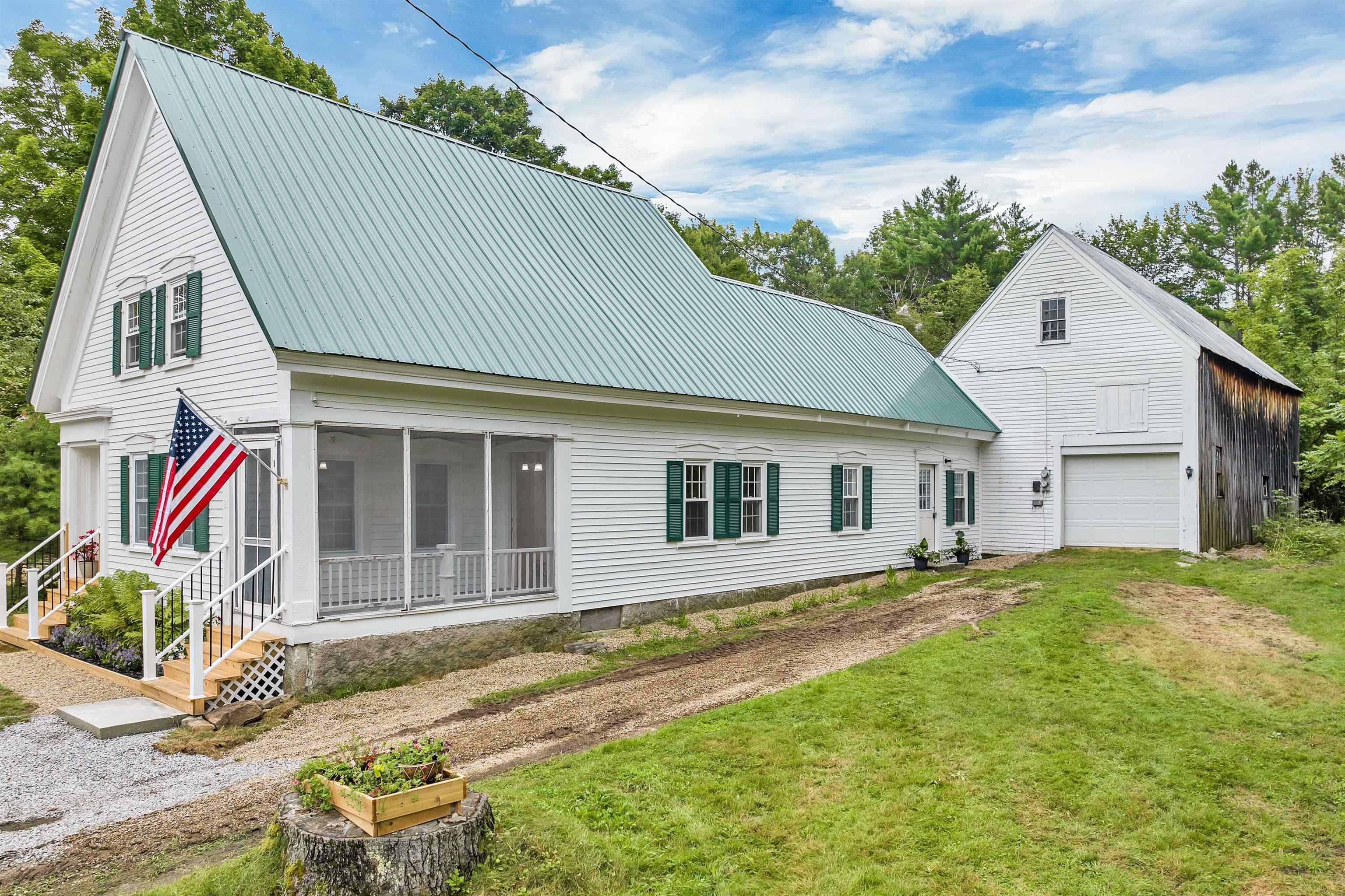 Photo of 21 Iron Works Road Effingham NH 03882