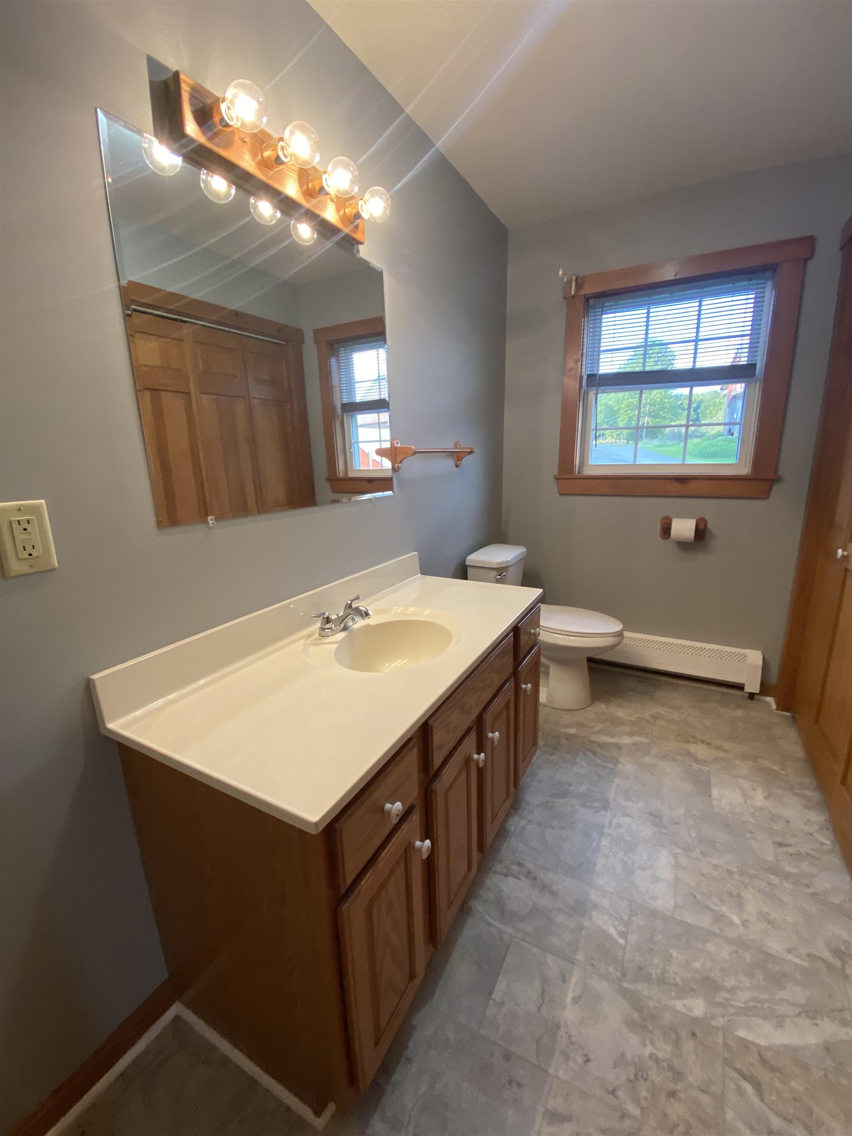 3 Brocklebank Road Tunbridge VT 1.5 Story Single Family Home For Sale