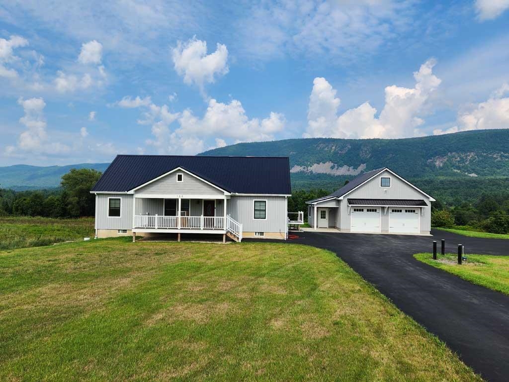 Photo of 188 River Road Bristol VT 05443