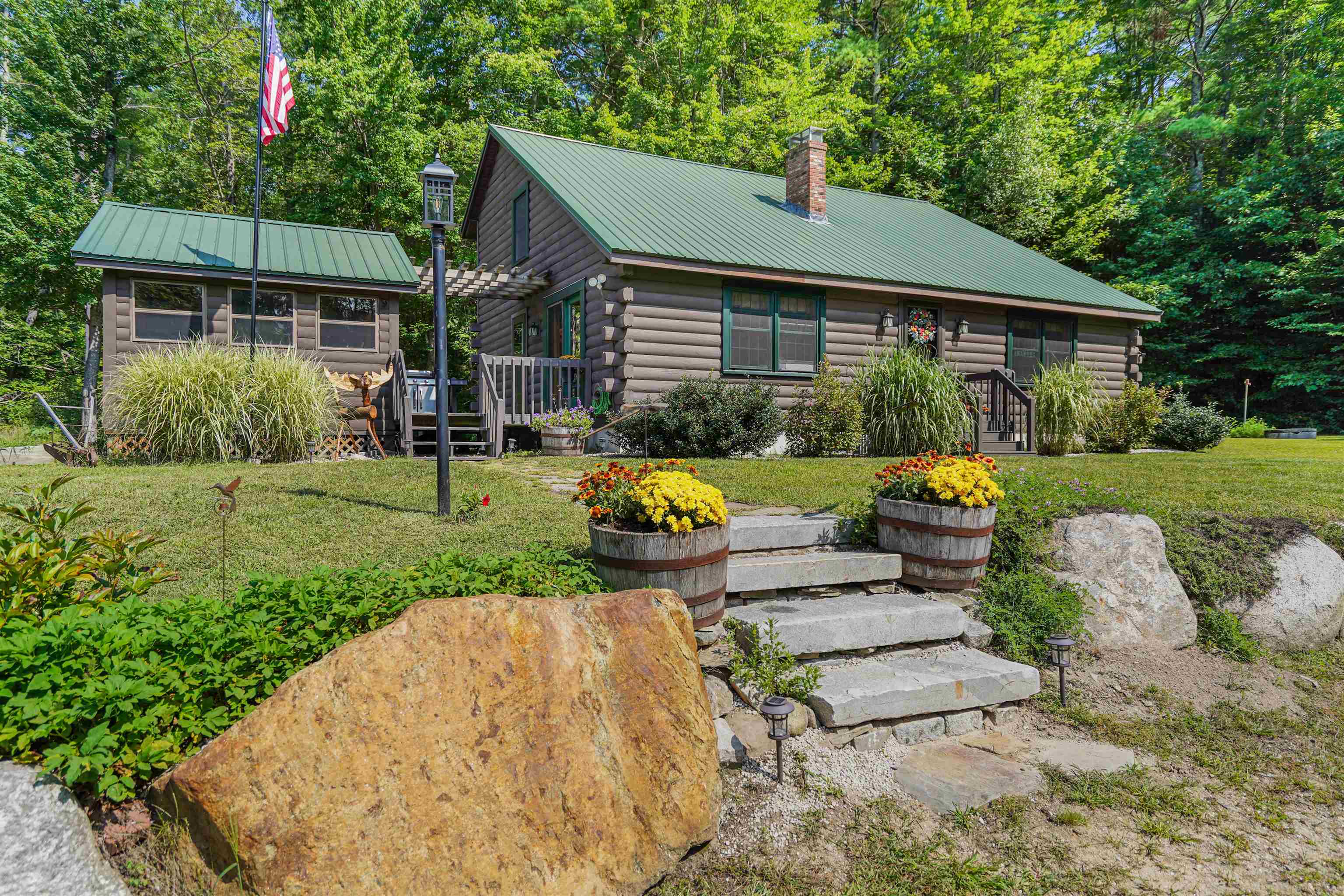 Photo of 943 Ten Rod Road Farmington NH 03835