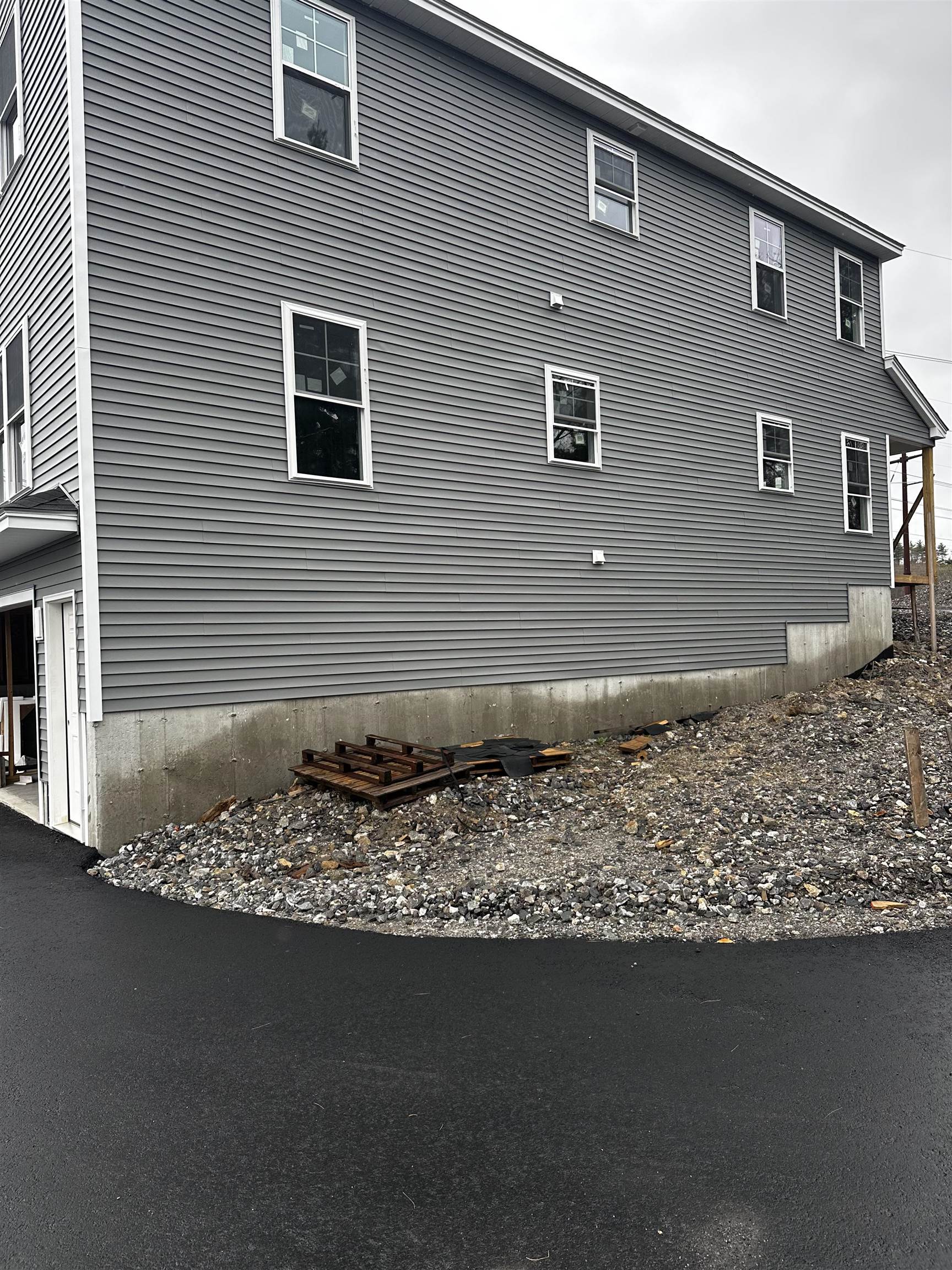 Photo 2 of 3