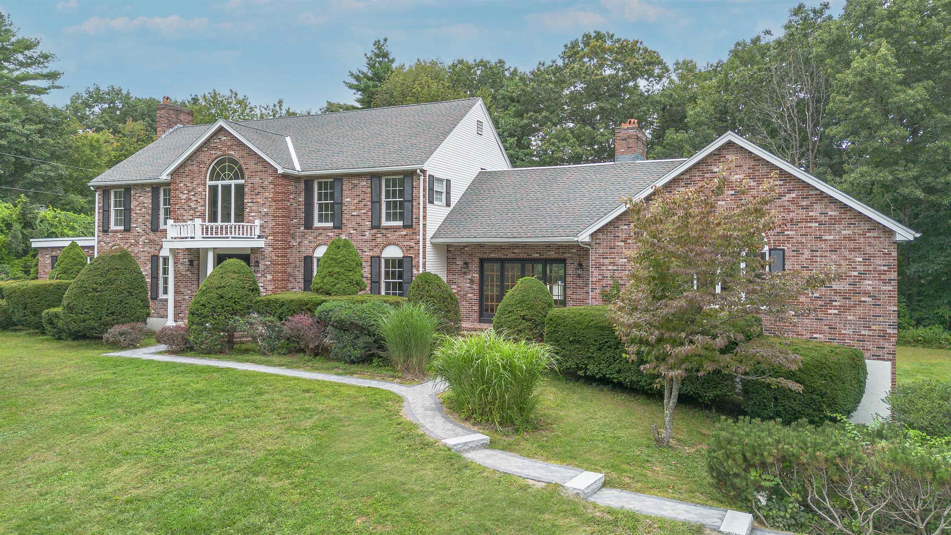 Photo of 40 Spring Brook Drive Hampstead NH 03841