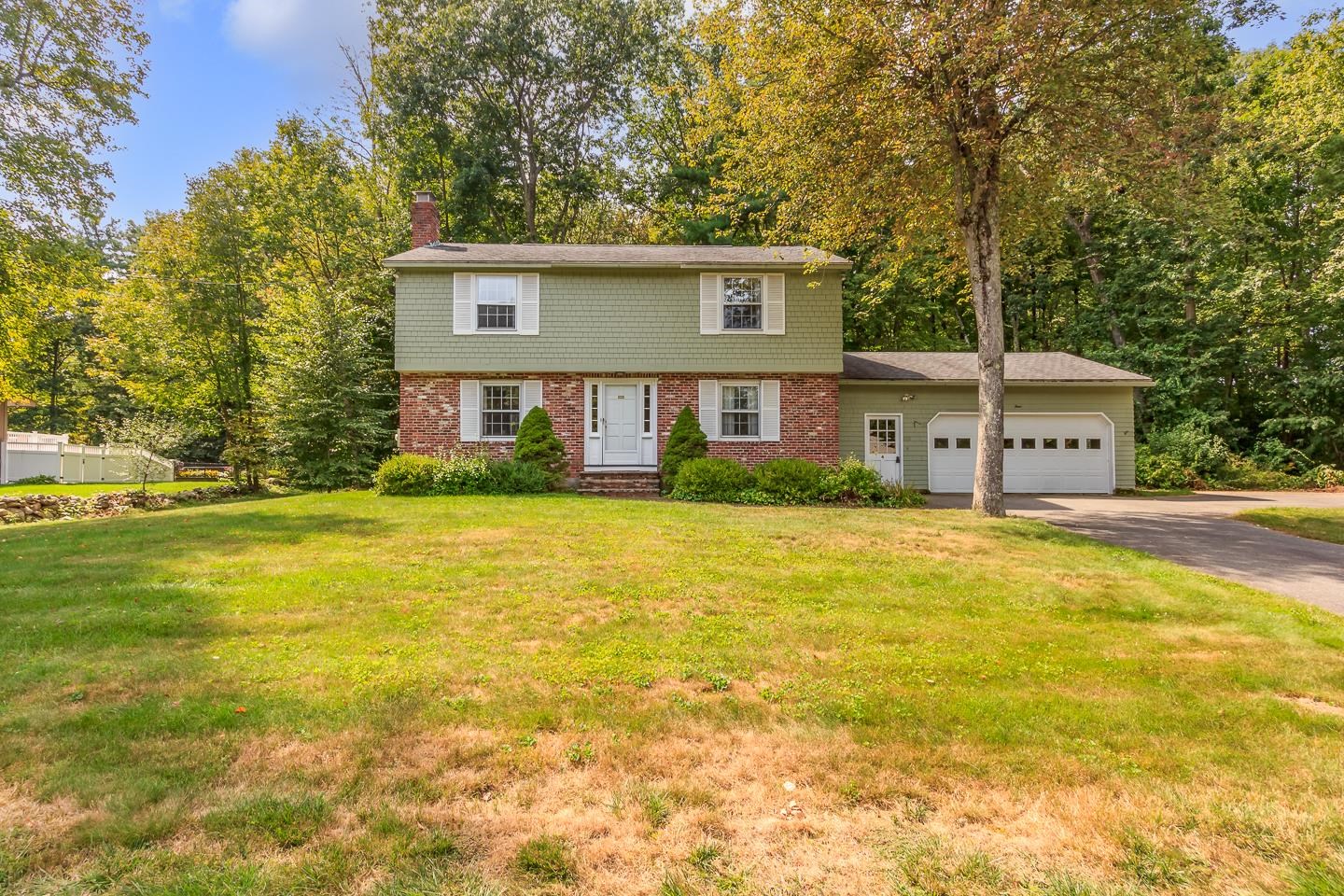 4 Rolling Ridge Road