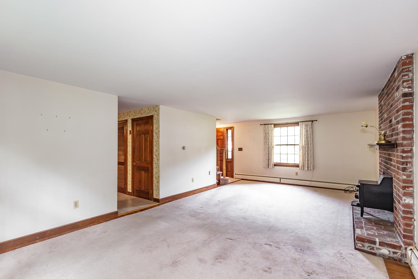 4 Rolling Ridge Road