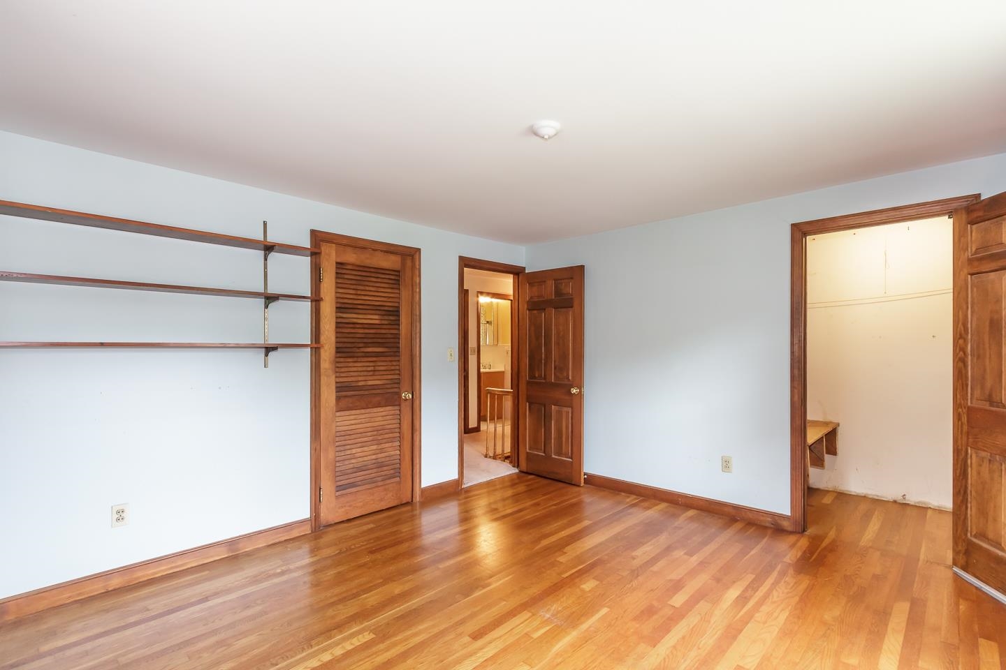 4 Rolling Ridge Road