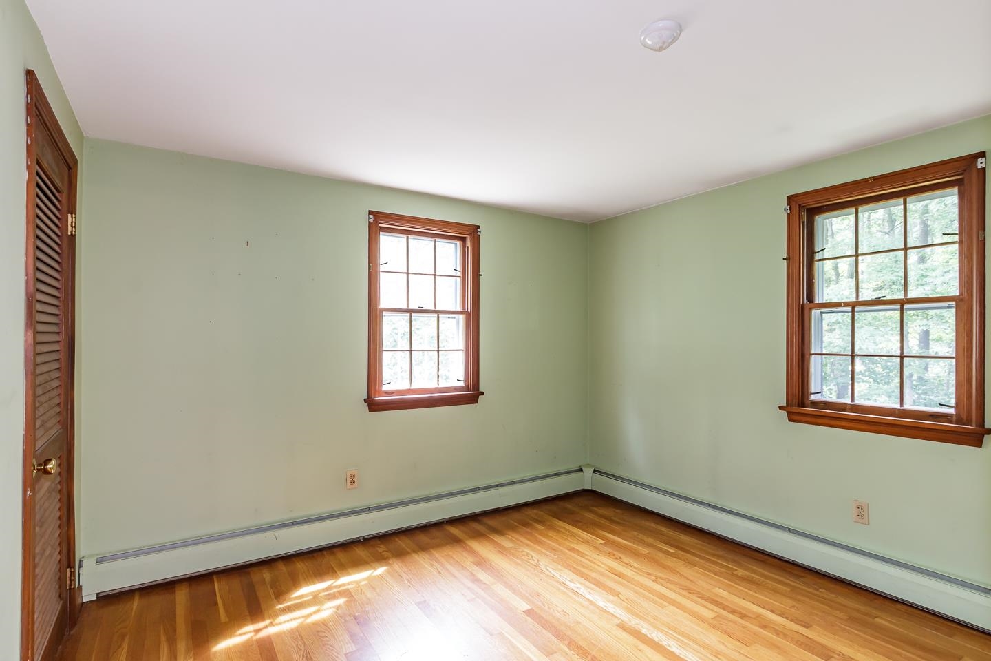 4 Rolling Ridge Road