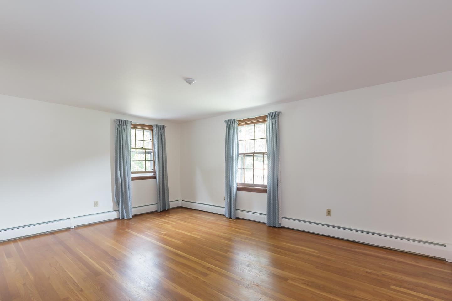 4 Rolling Ridge Road