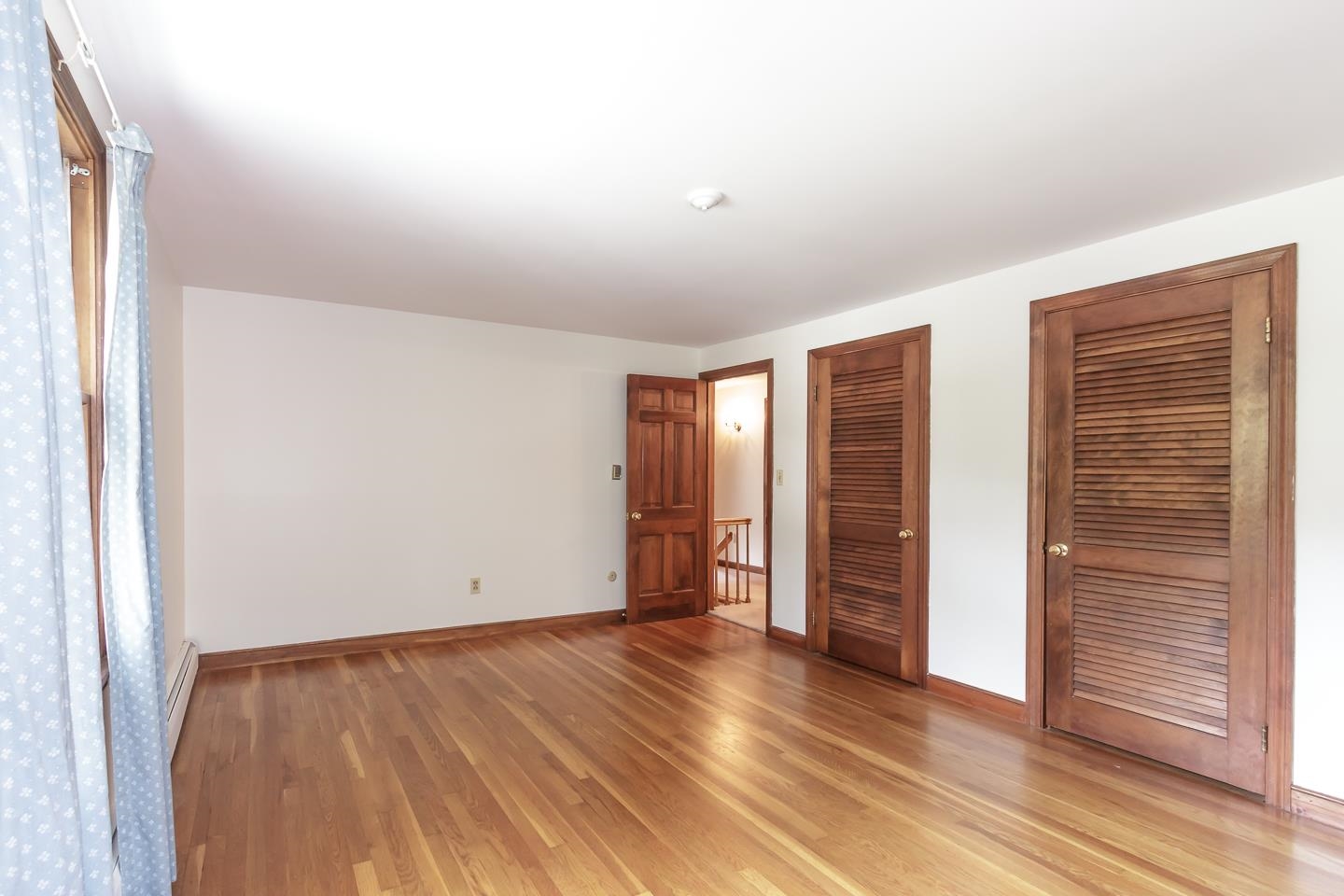 4 Rolling Ridge Road