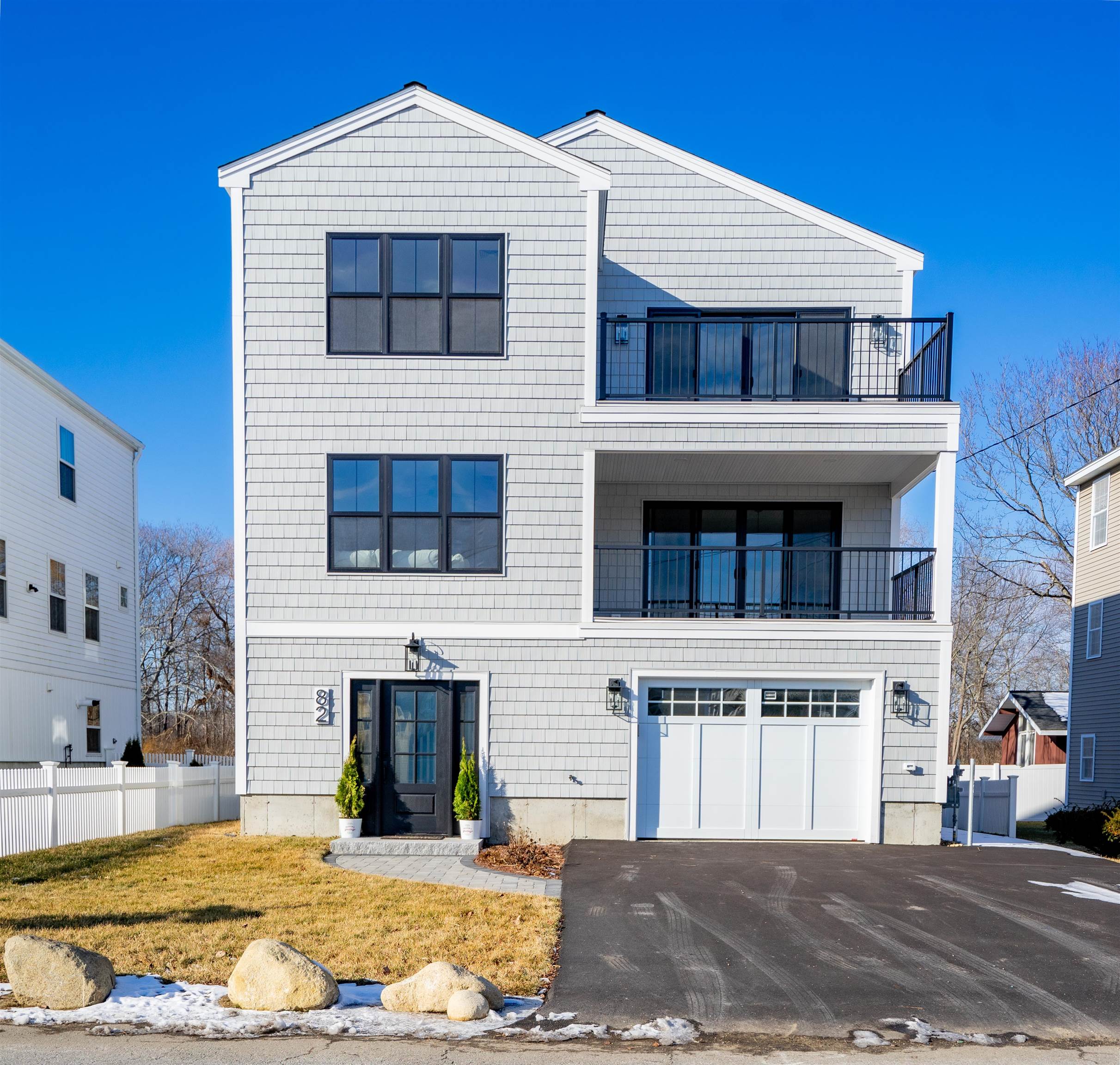 Photo of 82 Kings Highway Hampton NH 03842