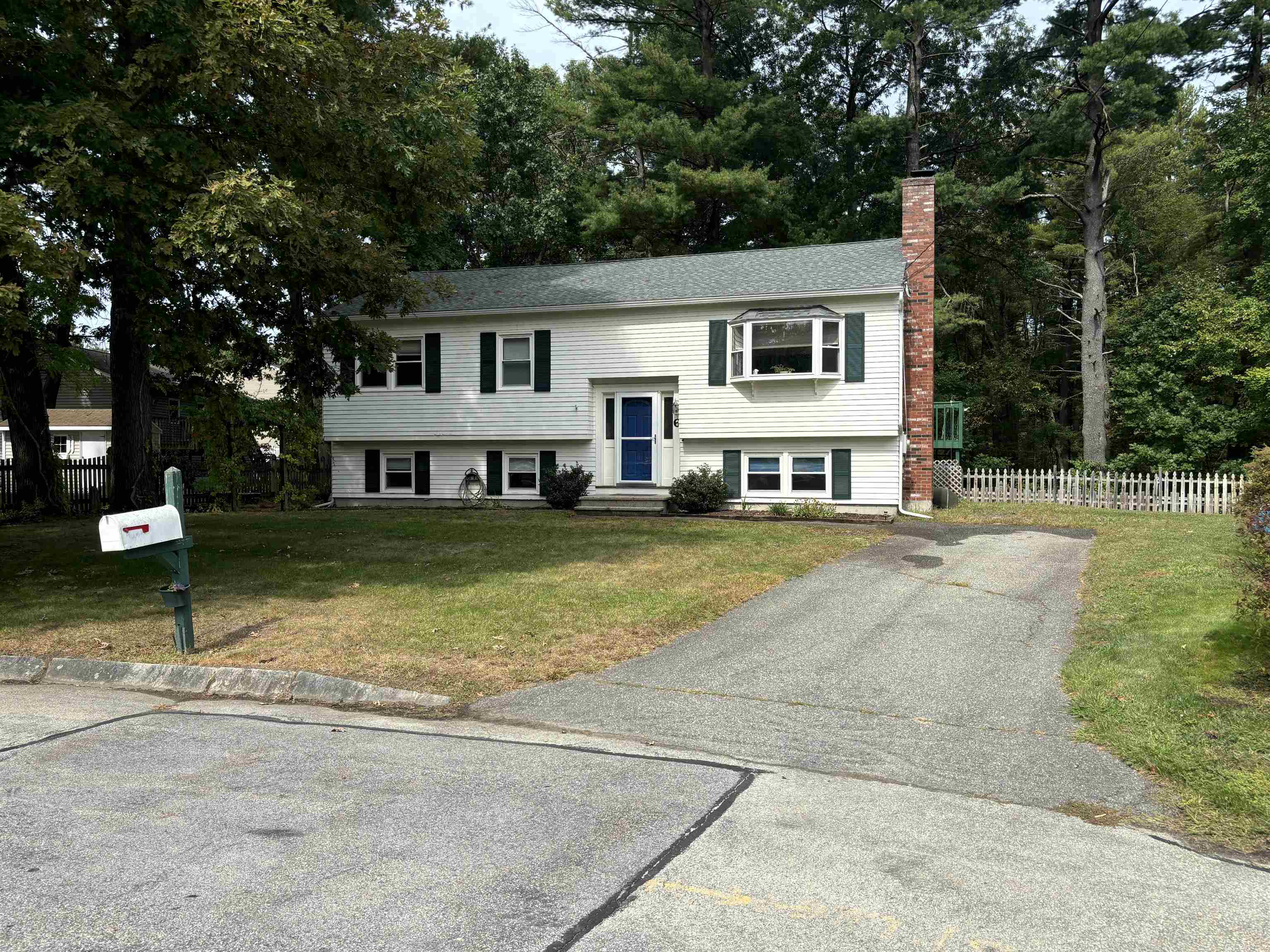 6 Boggs Circle Nashua, New Hampshire, United States Home For Sale