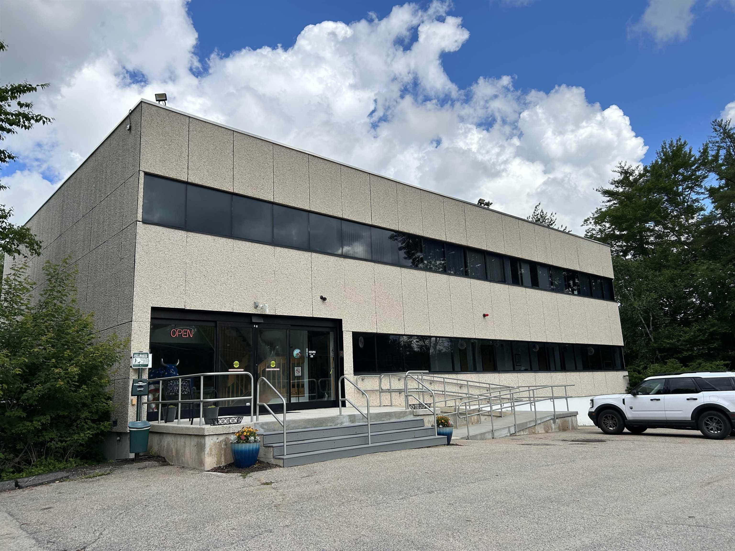 MLS 5015870: 48 Route 125, Kingston NH