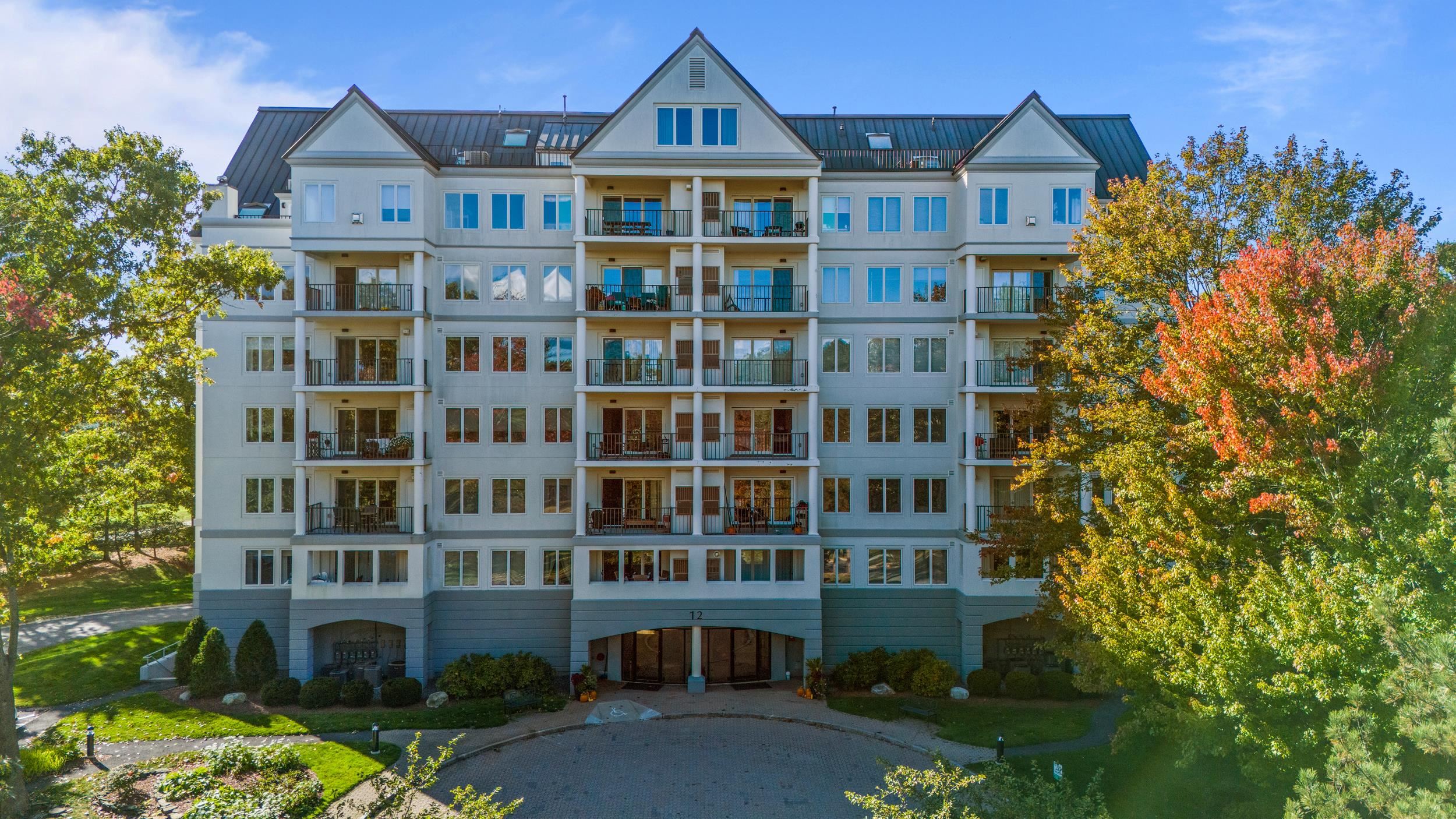 MLS 5018214: 12 Mountain Laurels Drive-Unit 104, Nashua NH