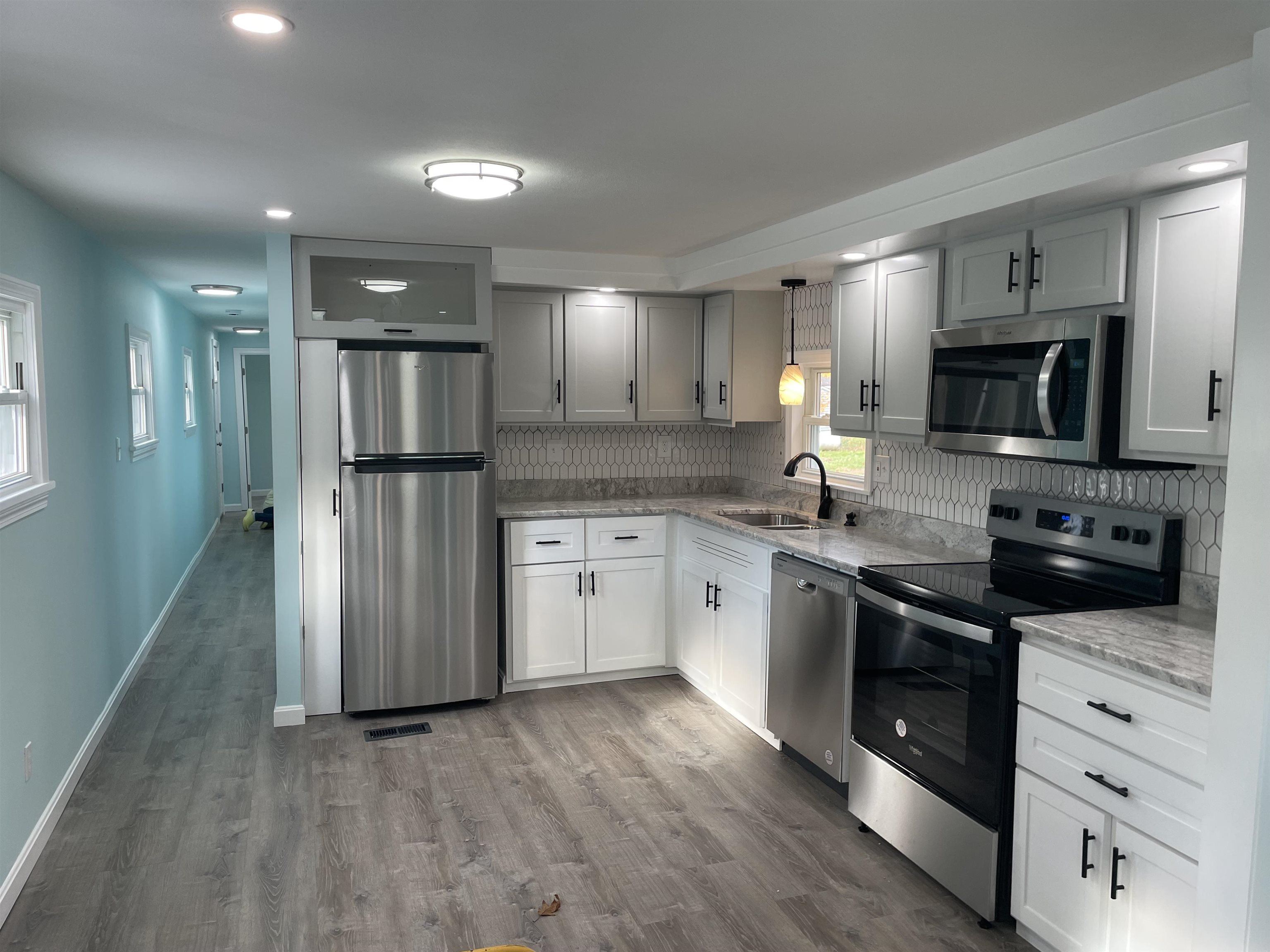 MLS 5018995: 100 Rockingham Road-Unit 5, Derry NH