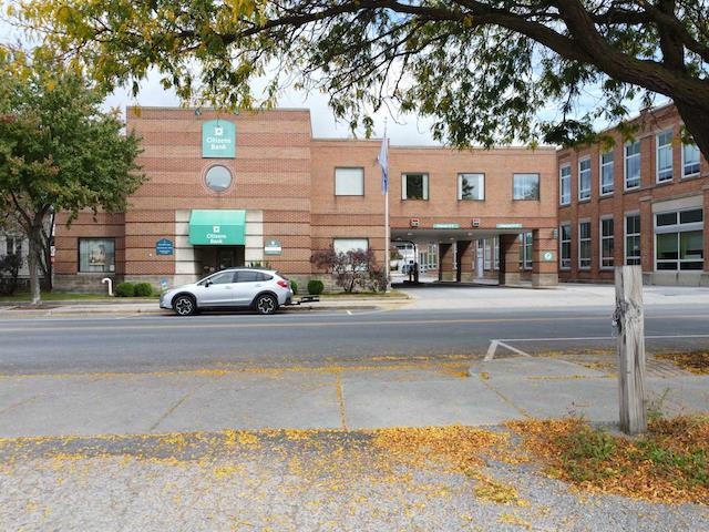 Bennington VT Commercial Property for sale $1,000,000 $113 per sq.ft.