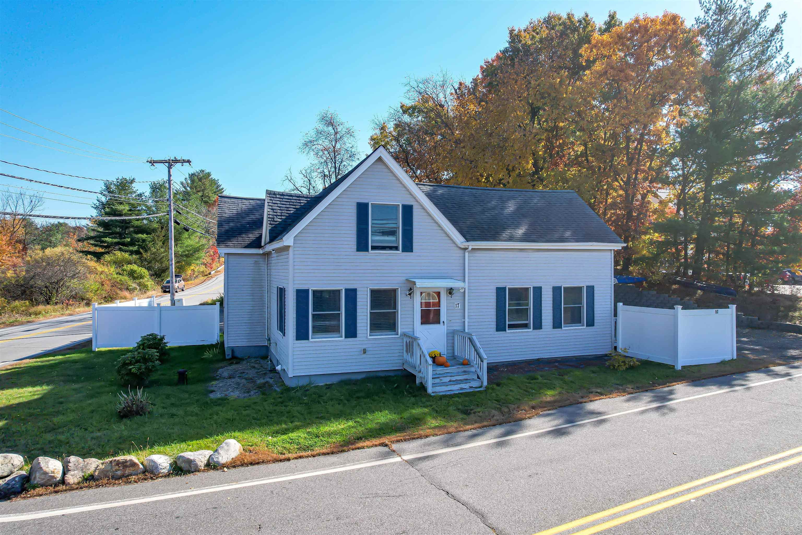 MLS 5020625: 17 Garden Road, Plaistow NH