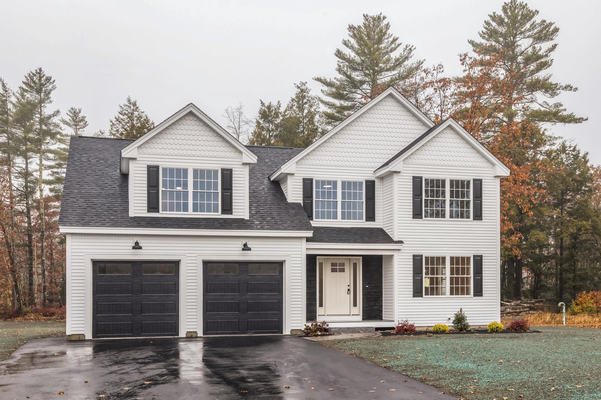MLS 5020840: 27 Elm Court, Barrington NH