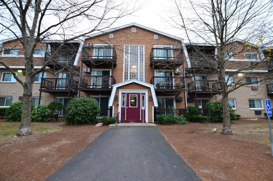 MLS 5021661: 310 Brook Village Road-Unit 39, Nashua NH