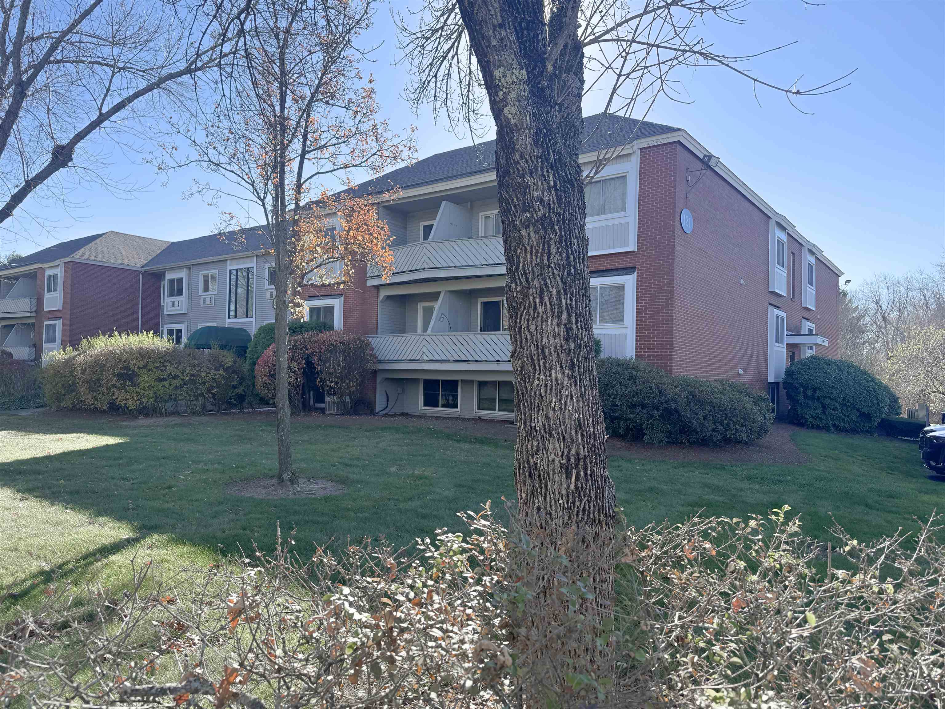 MLS 5021993: 121 Cluff Crossing Road-Unit 32, Salem NH